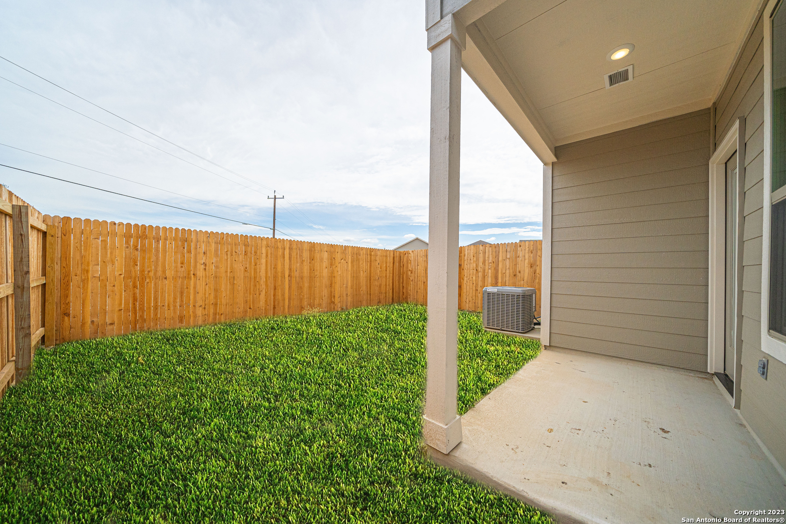 main property photo 20