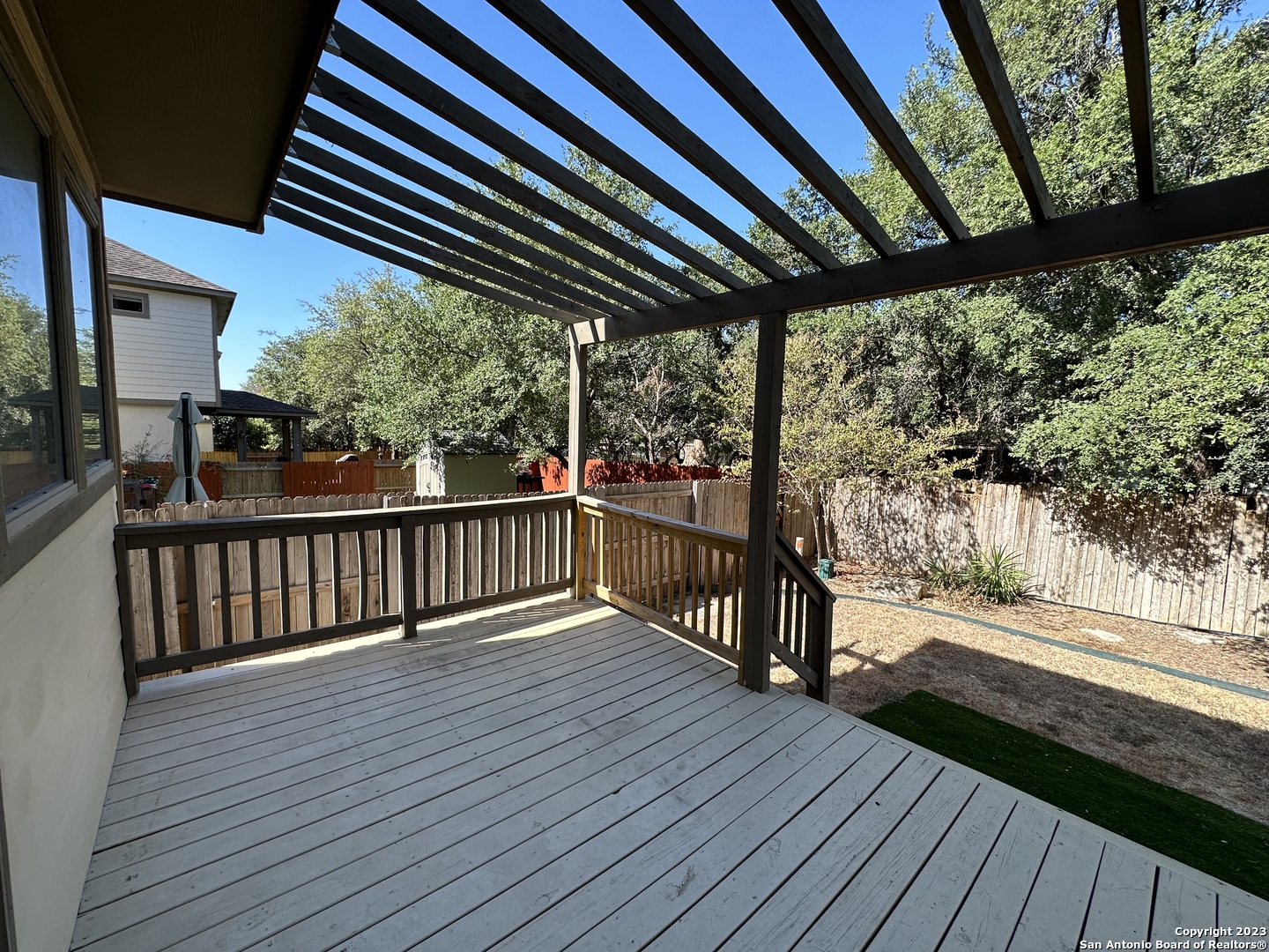 main property photo 23