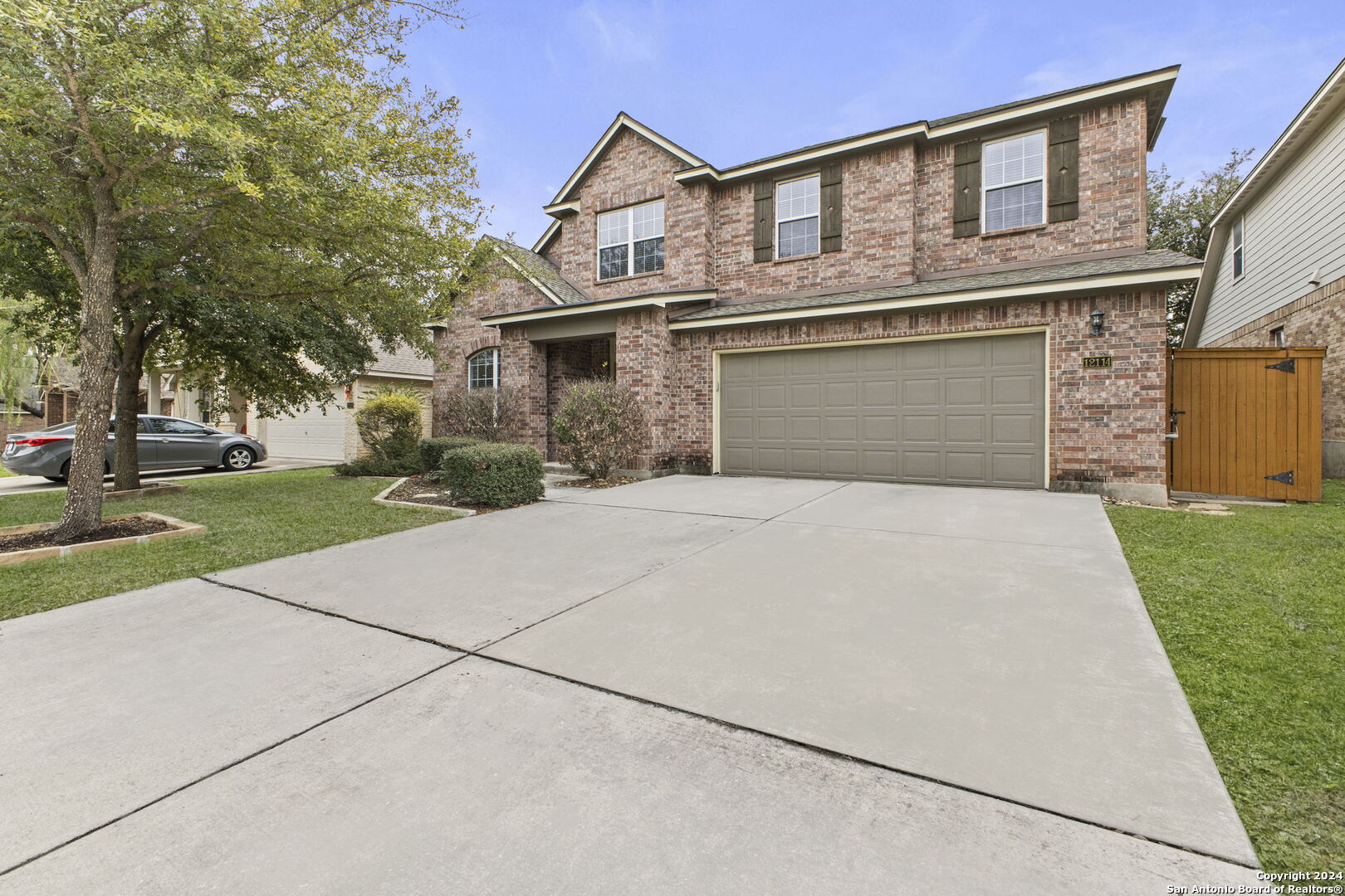 main property photo 2
