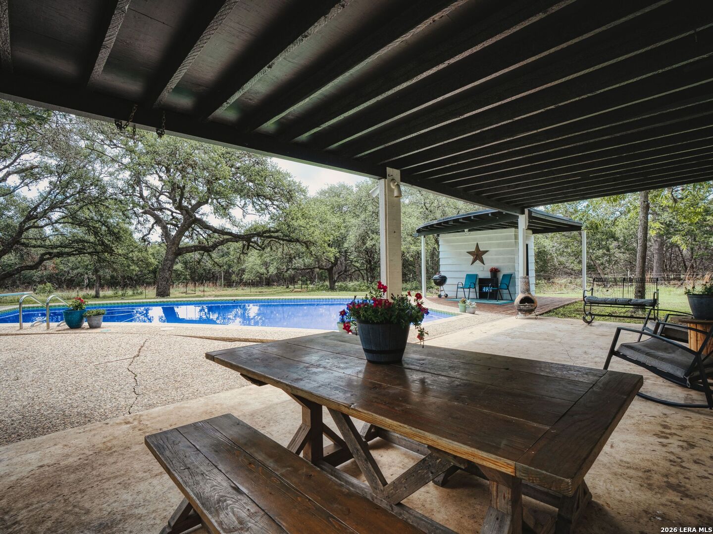 main property photo 36