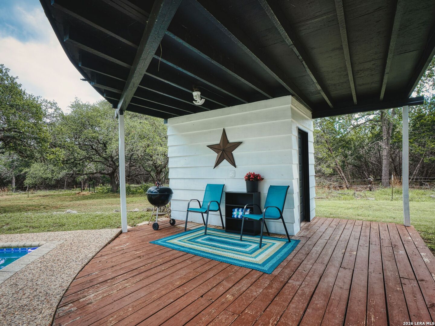 main property photo 39