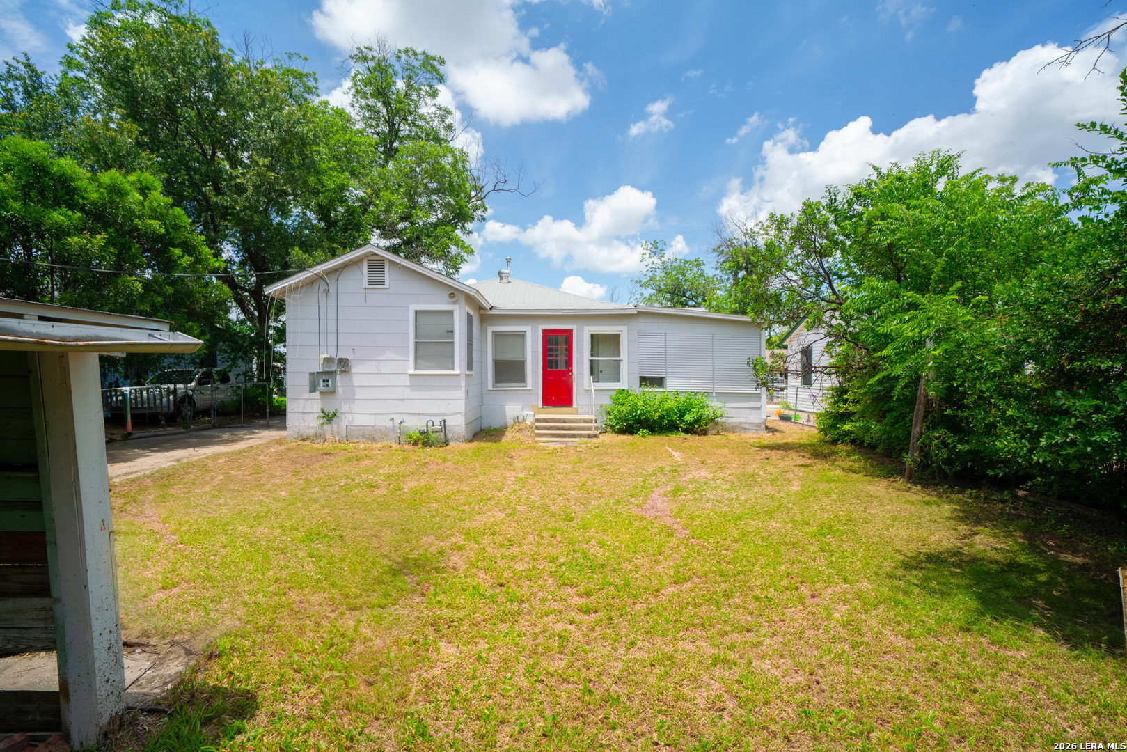 main property photo 17