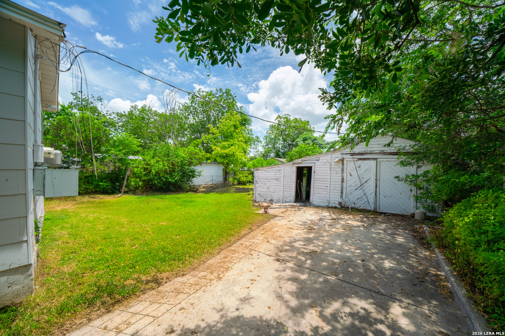 main property photo 18