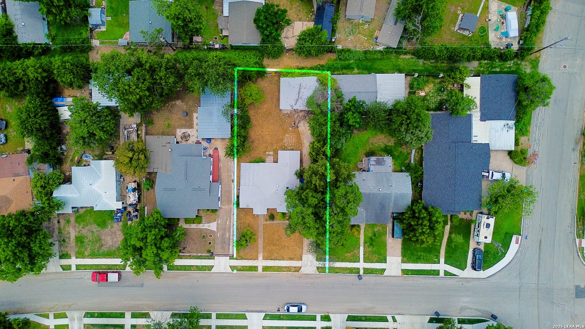 main property photo 19