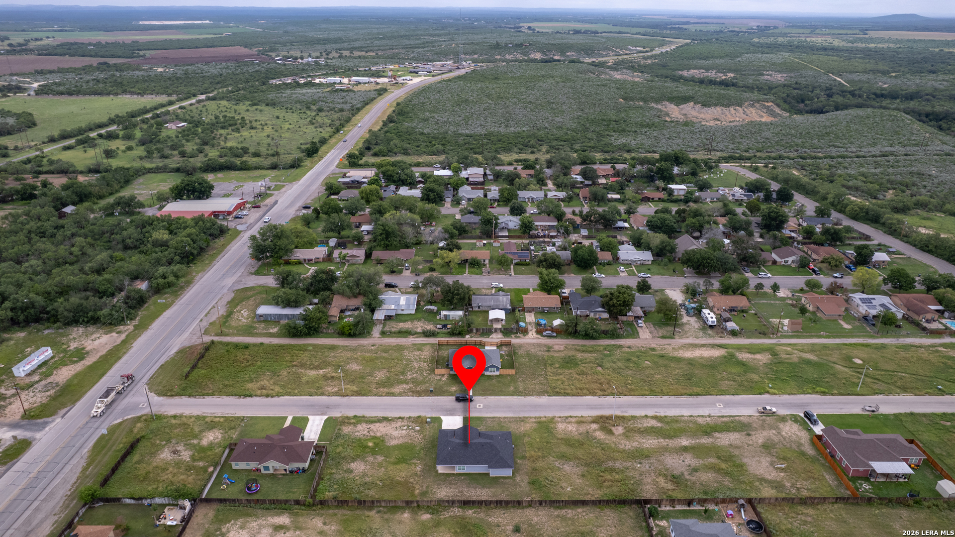 main property photo 28