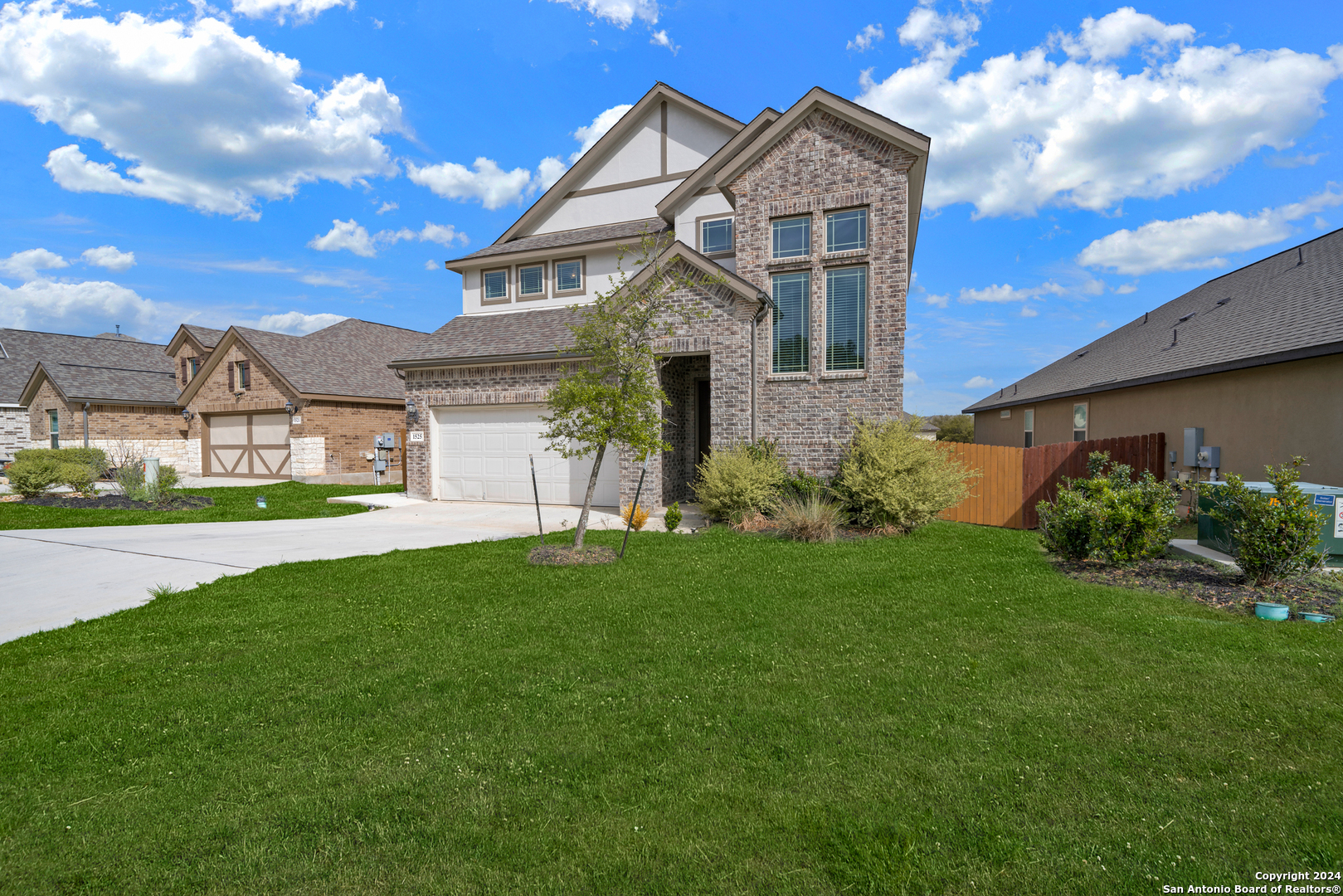 main property photo 2