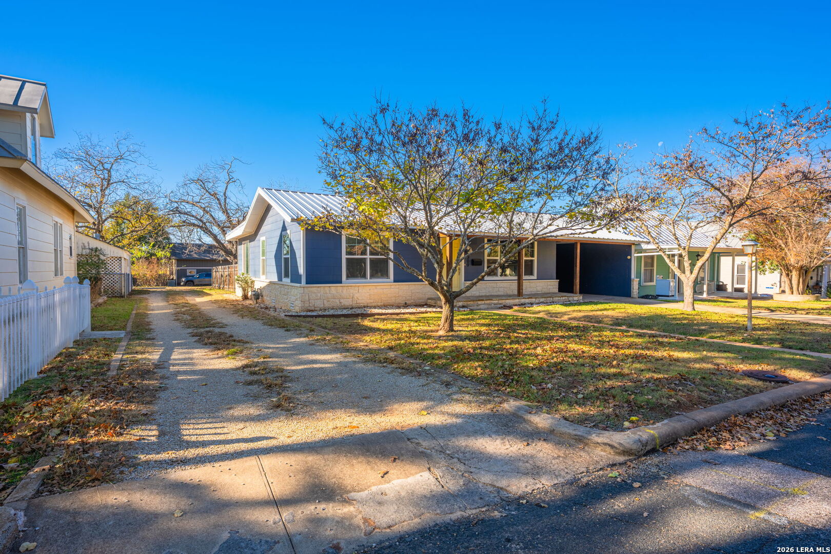 property viewer photo 1