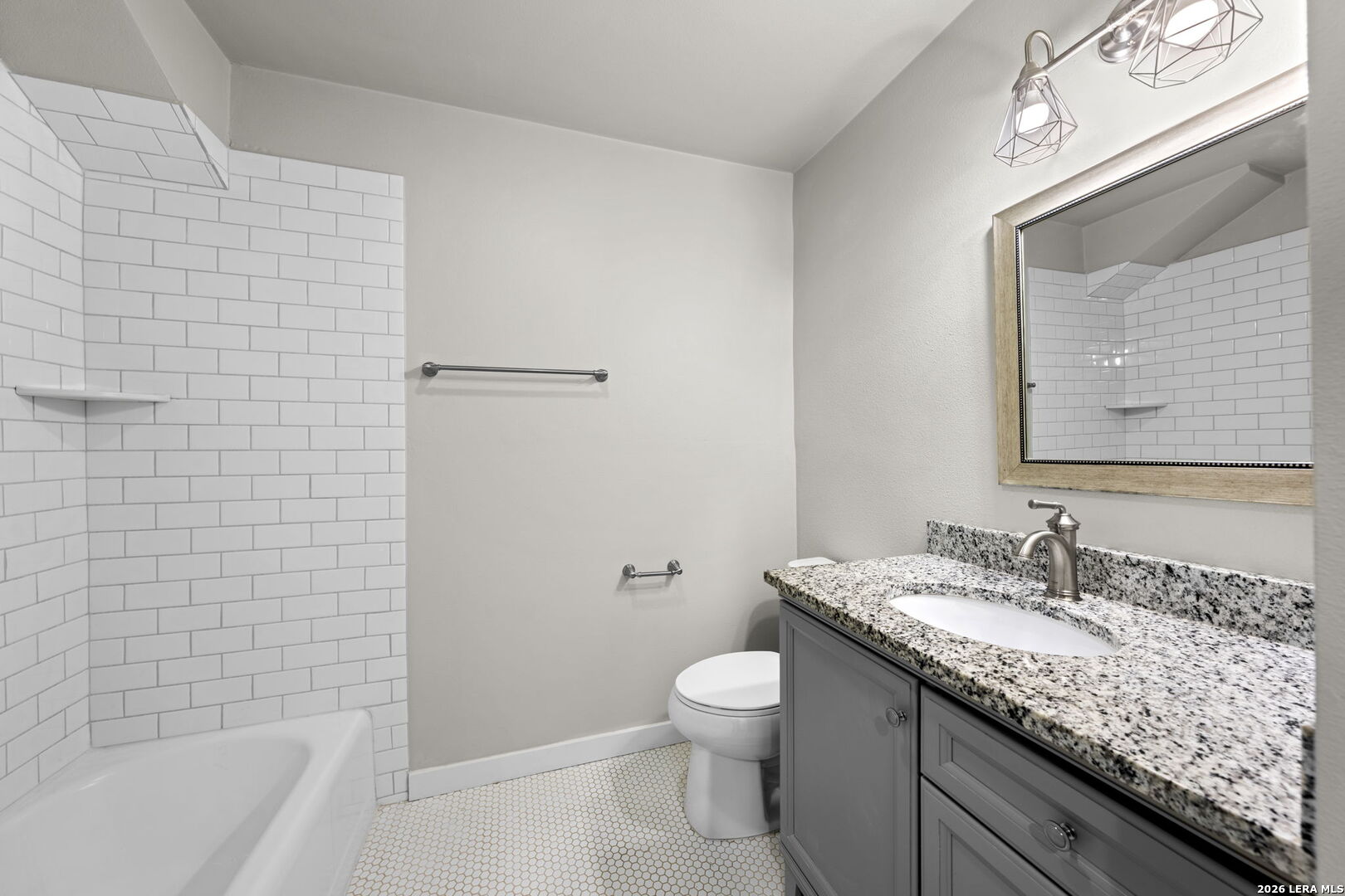 property viewer photo 15
