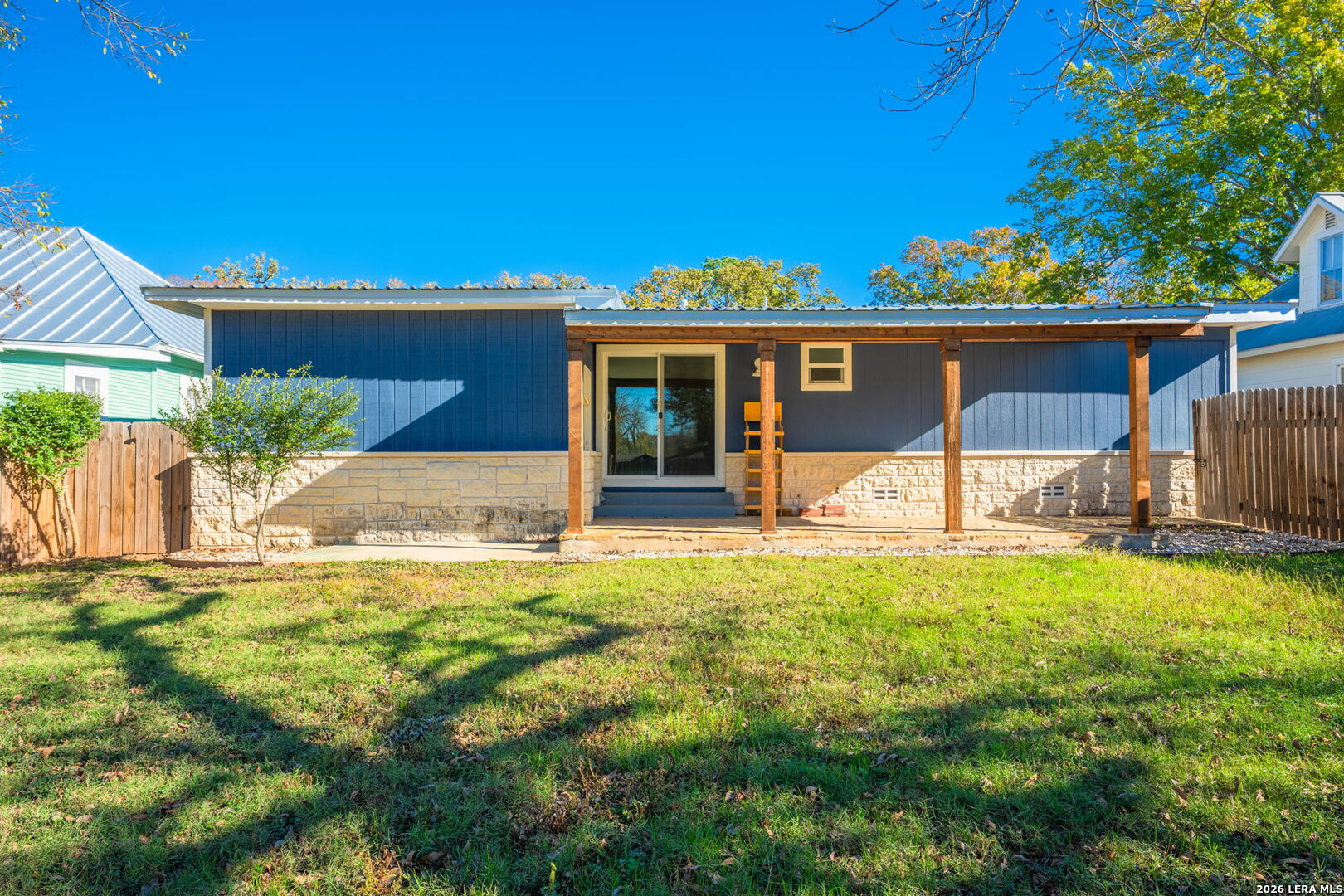 property viewer photo 18