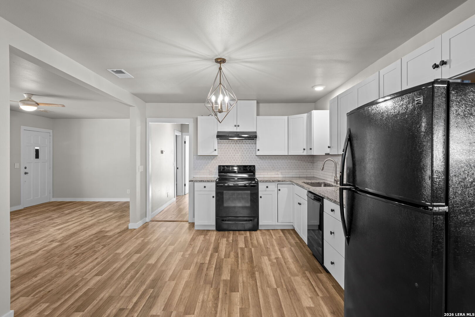 property viewer photo 9