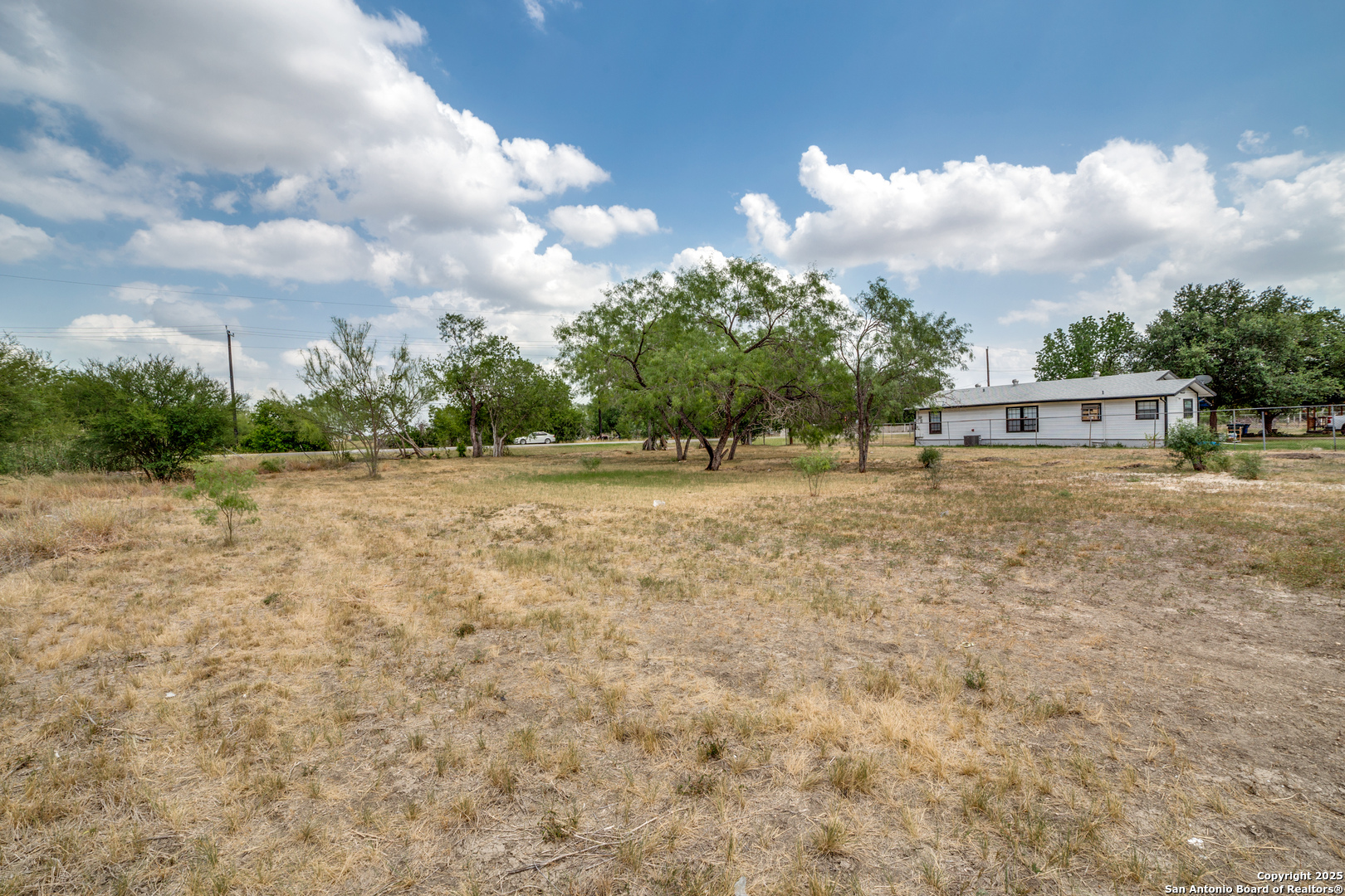 main property photo 6