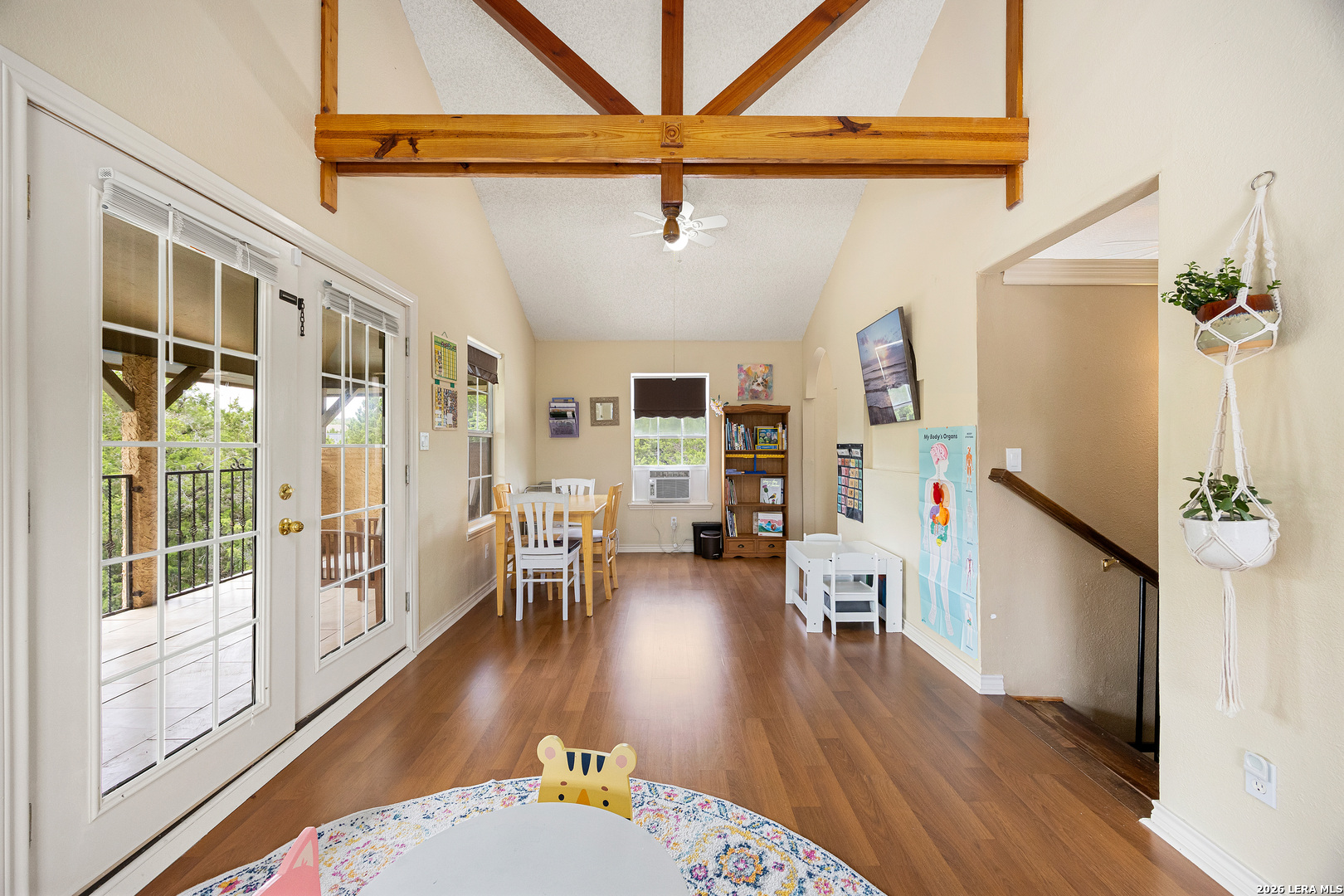 main property photo 27