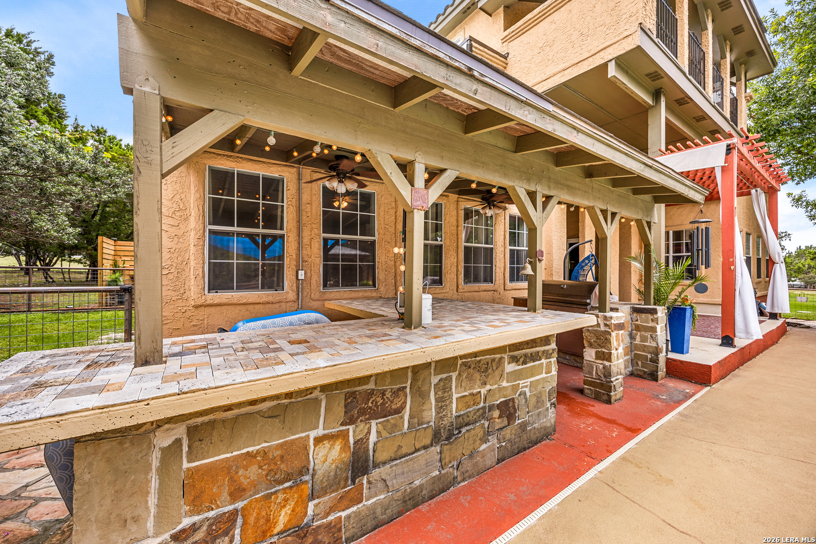 main property photo 41