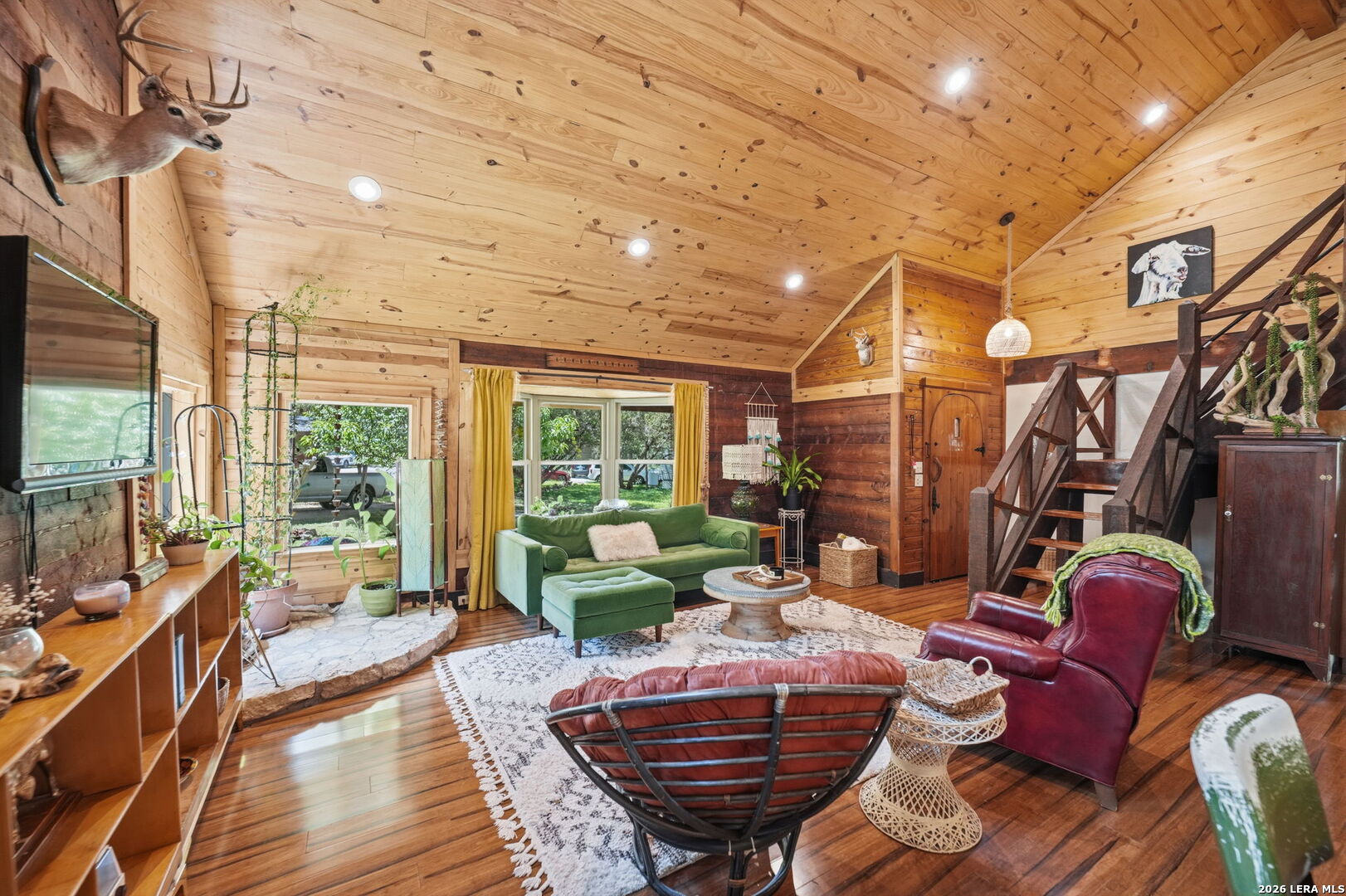main property photo 10