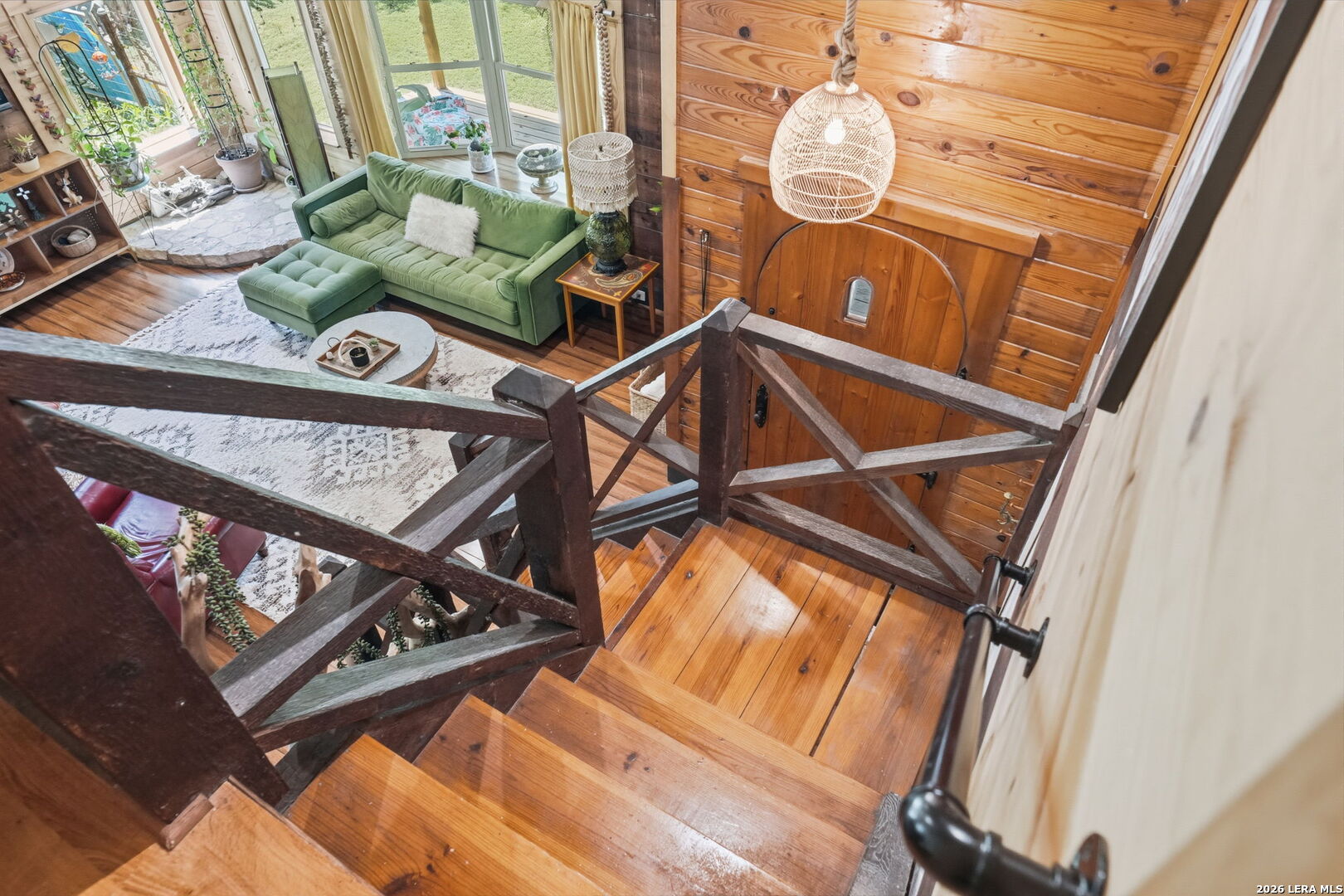 main property photo 31