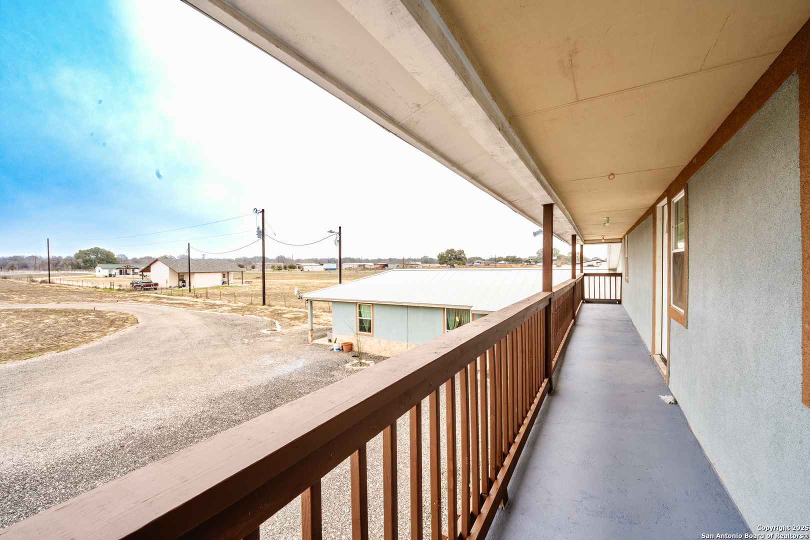 main property photo 19