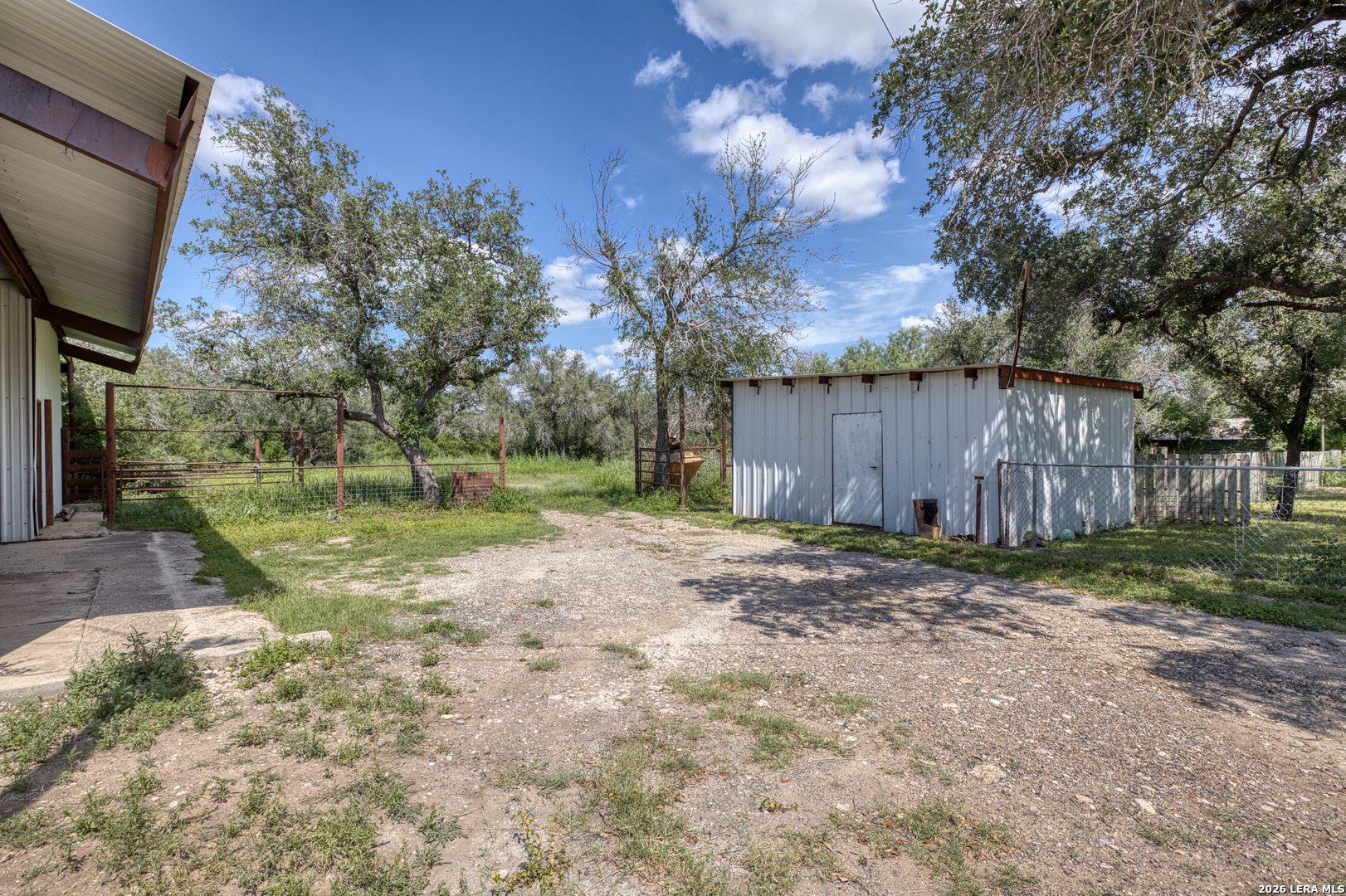 main property photo 24