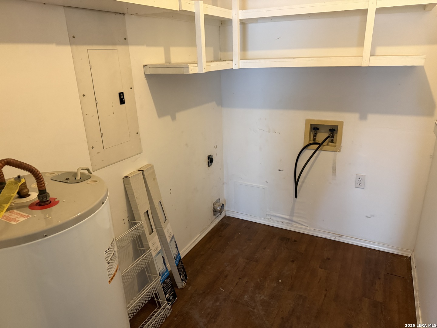 main property photo 9