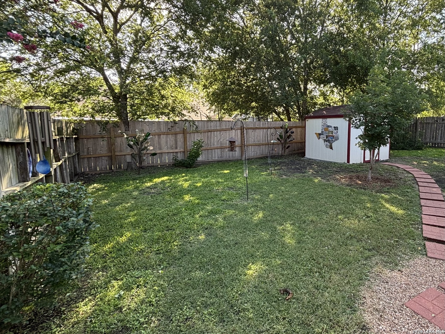 main property photo 25