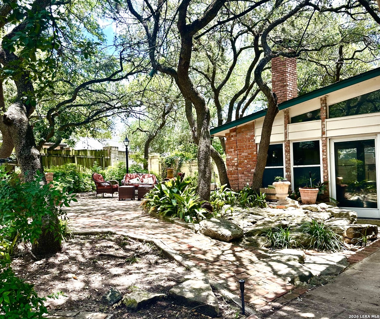 main property photo 23