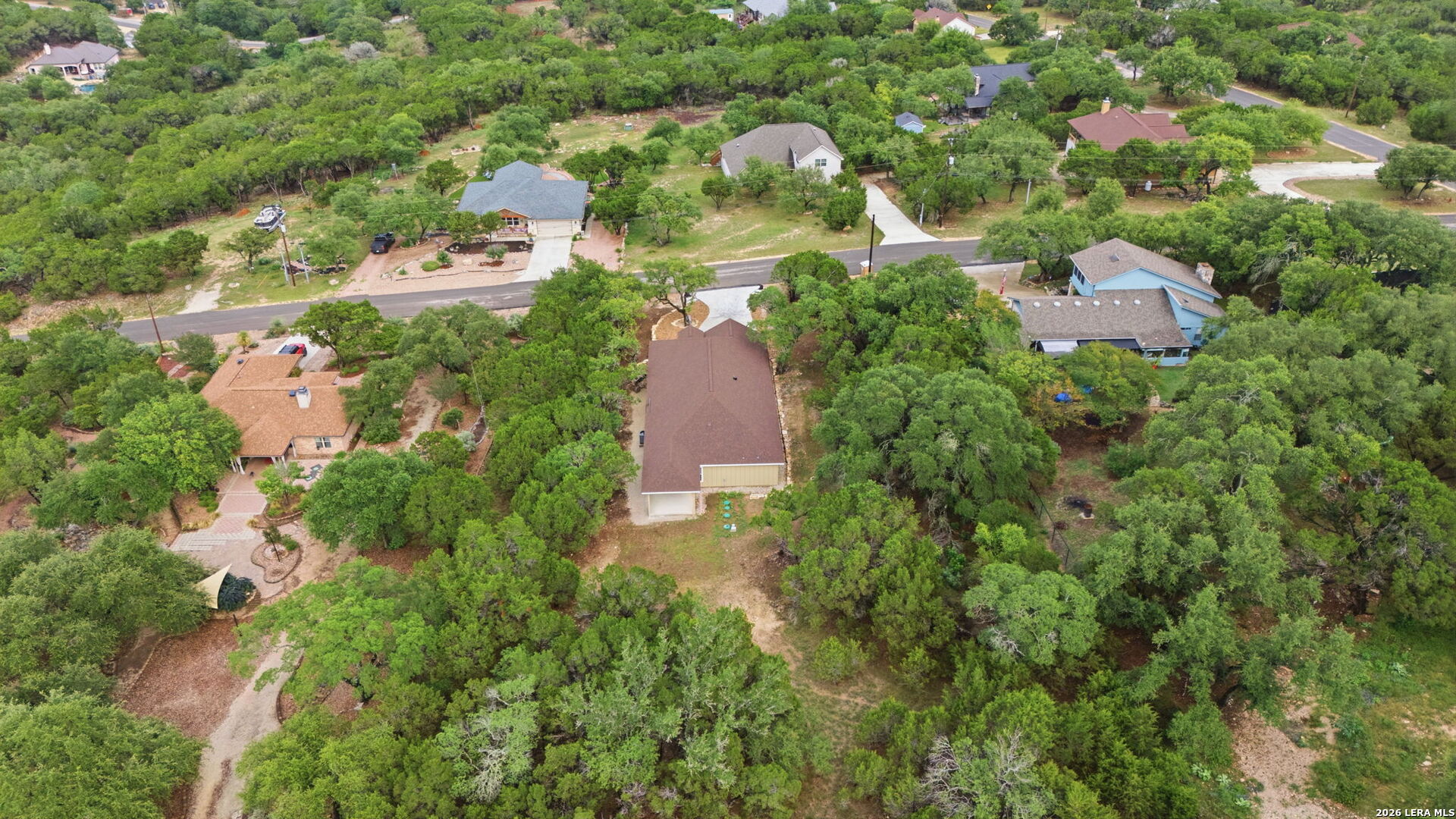 main property photo 37