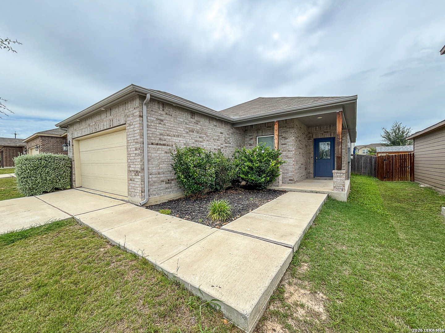 main property photo 8