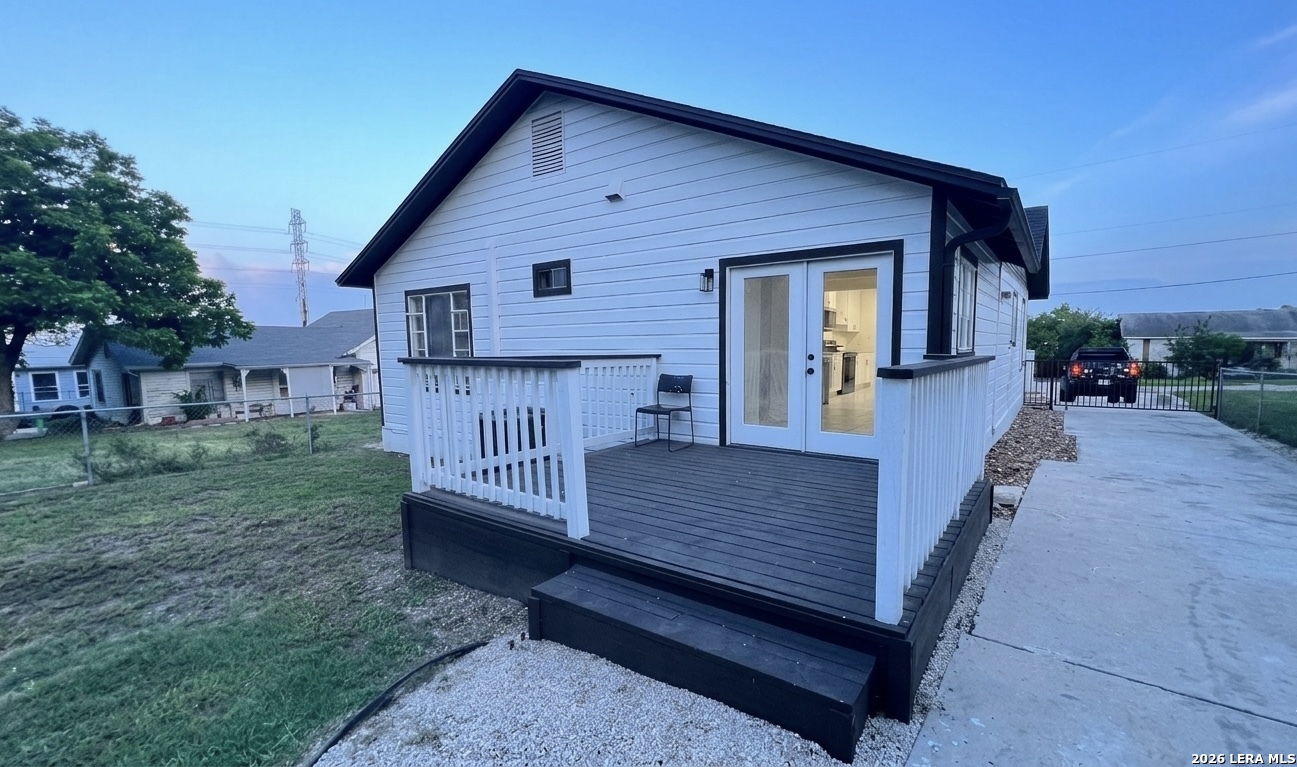 main property photo 24