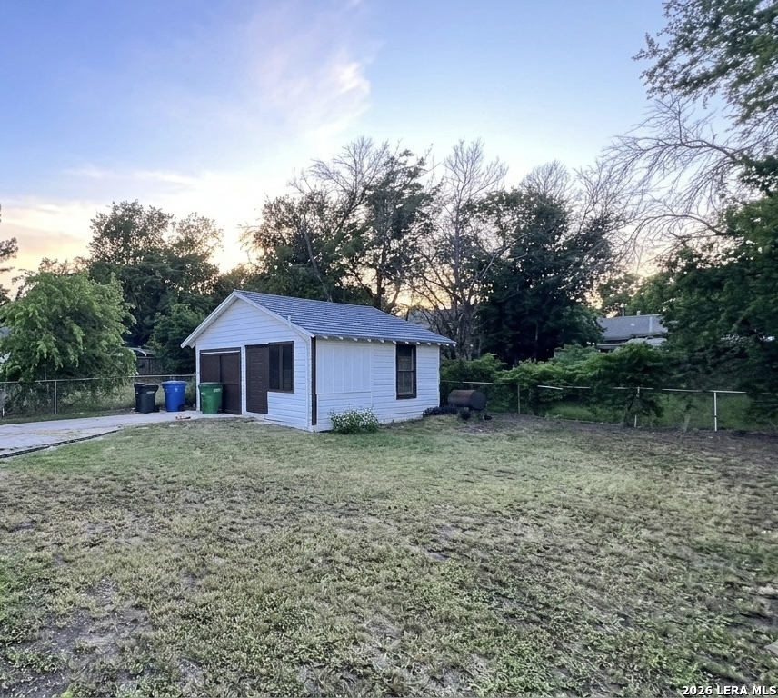 main property photo 25