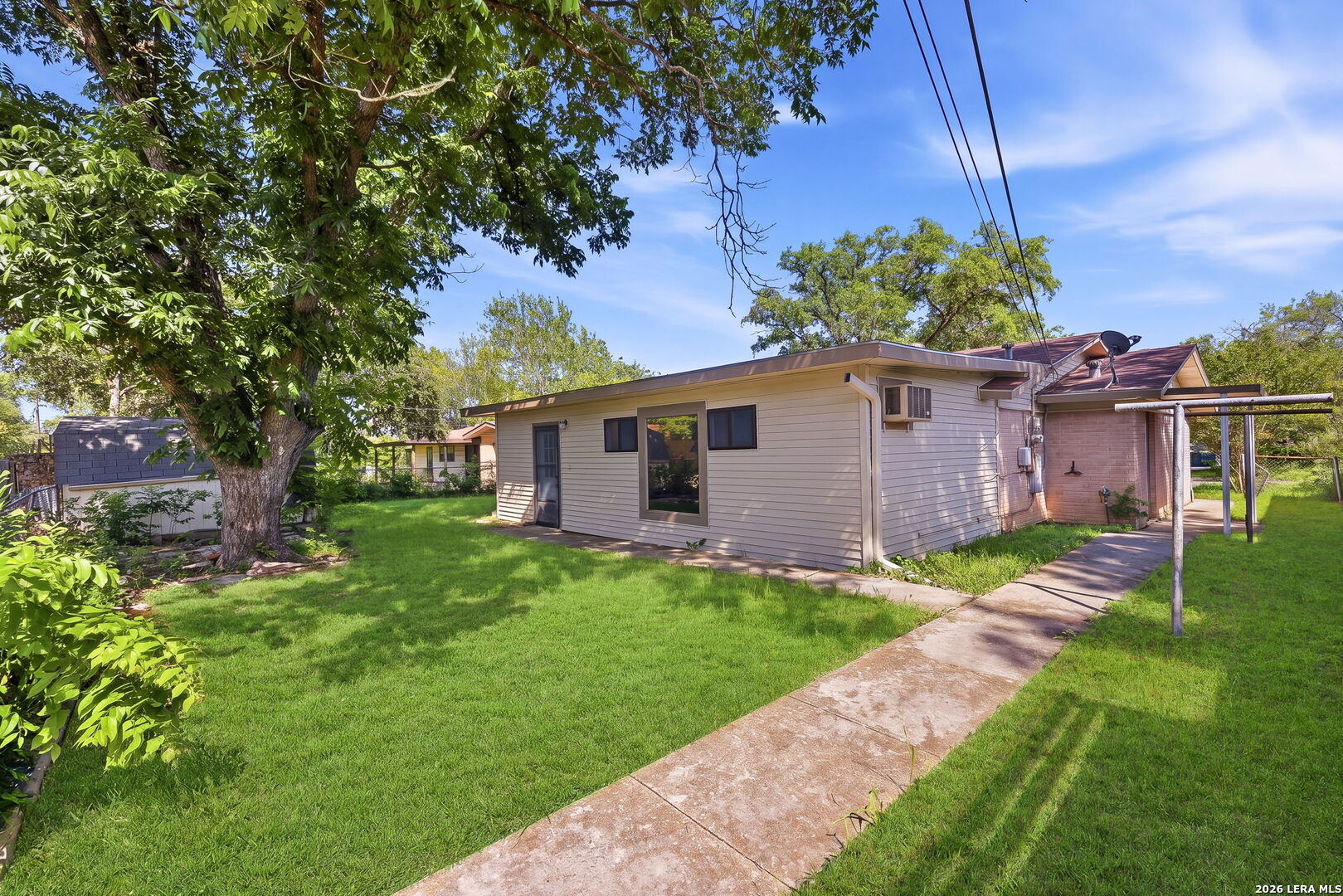 main property photo 26