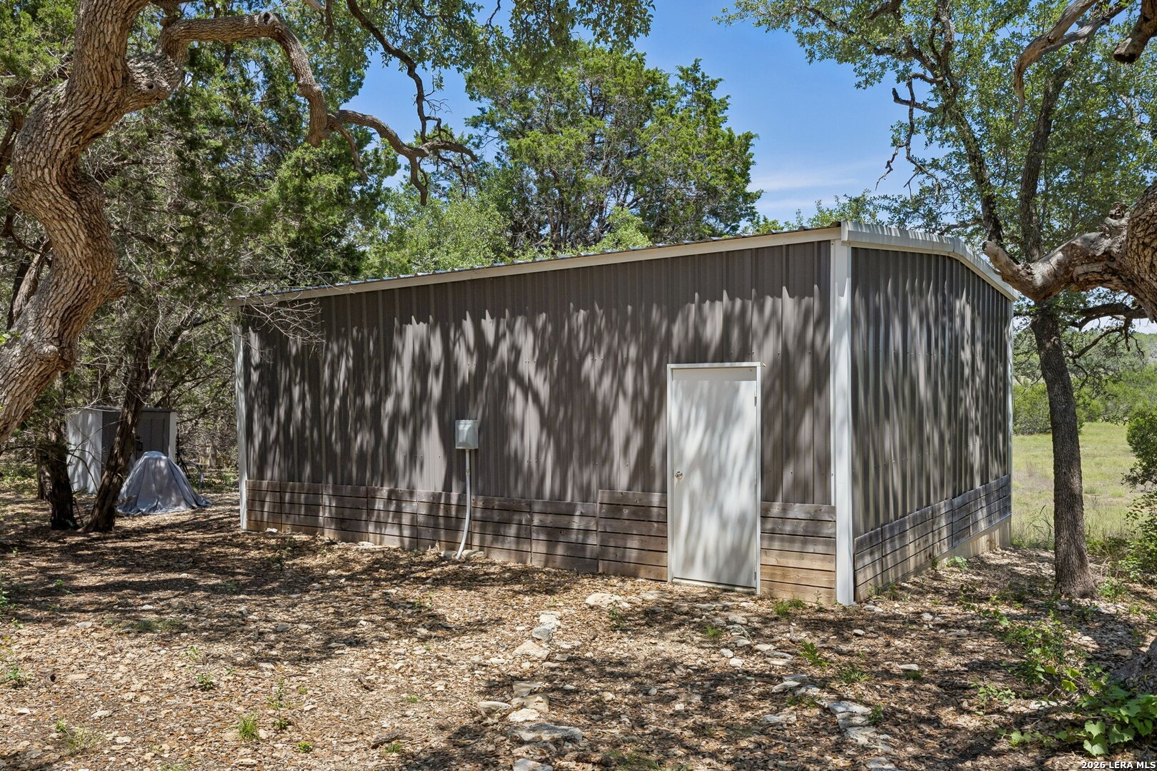main property photo 49