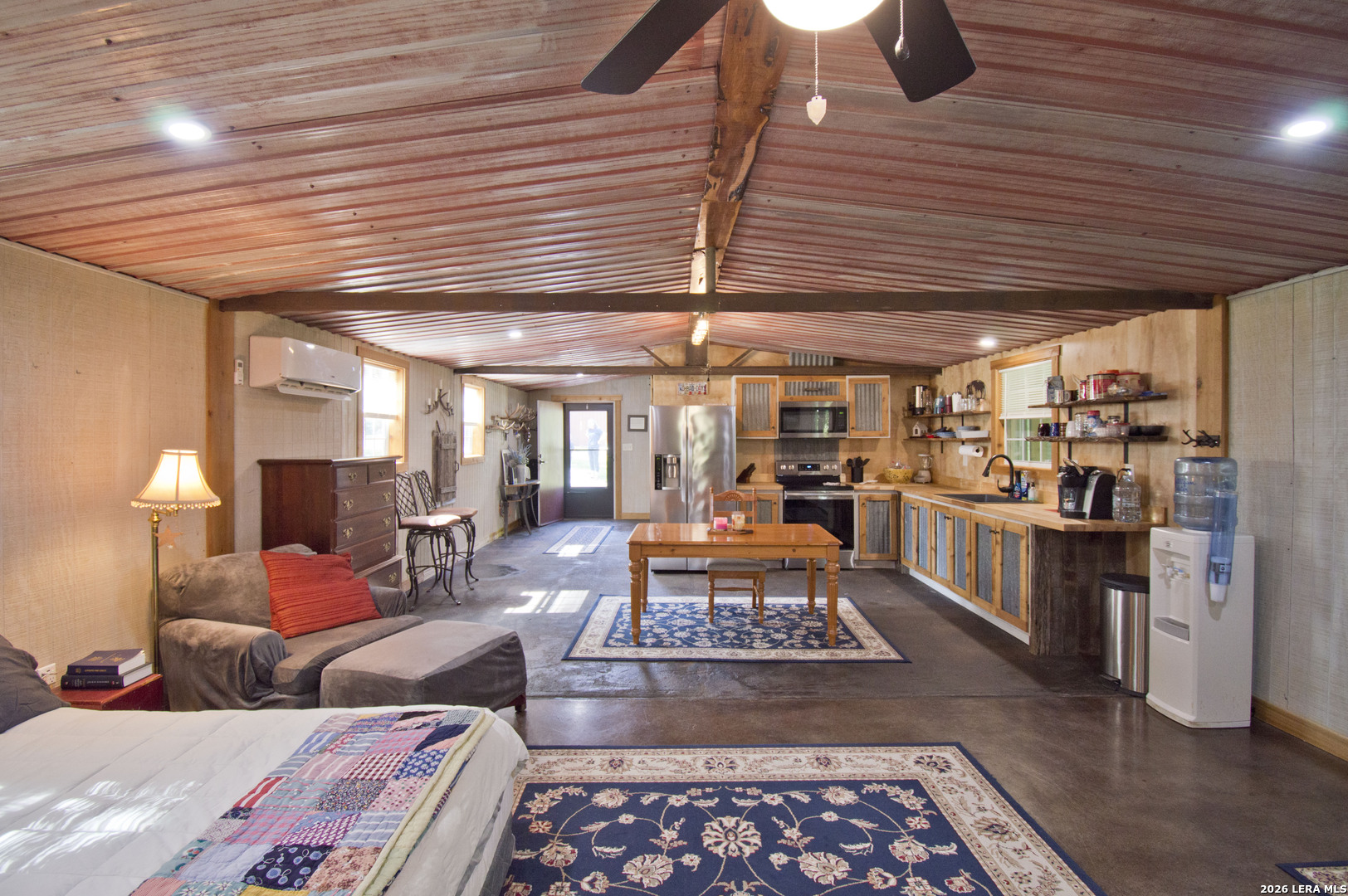 main property photo 23