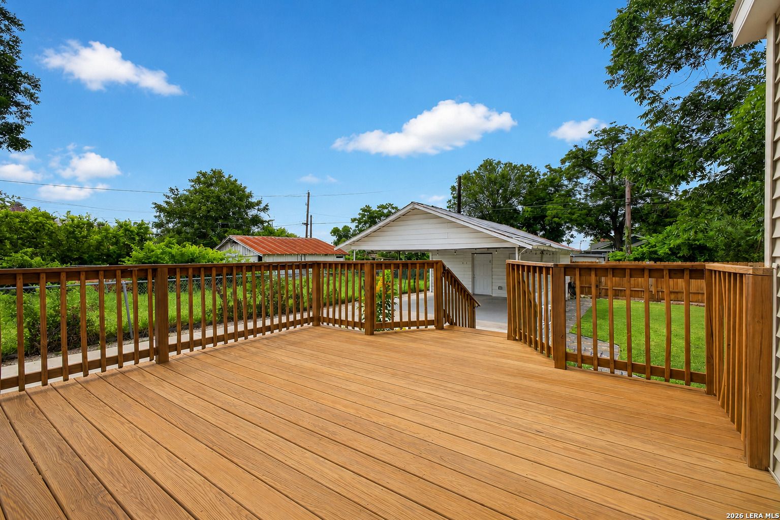 main property photo 17