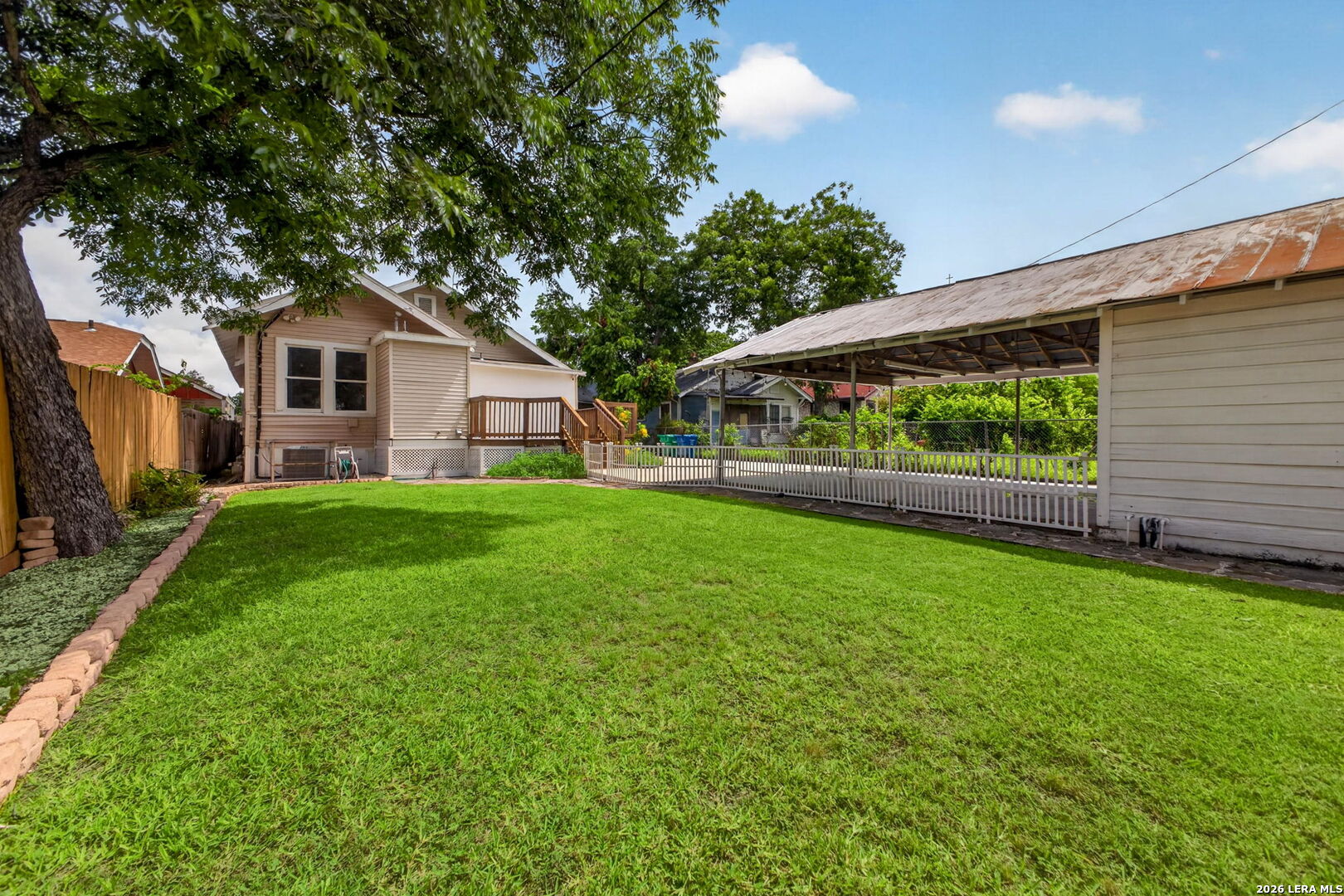 main property photo 19