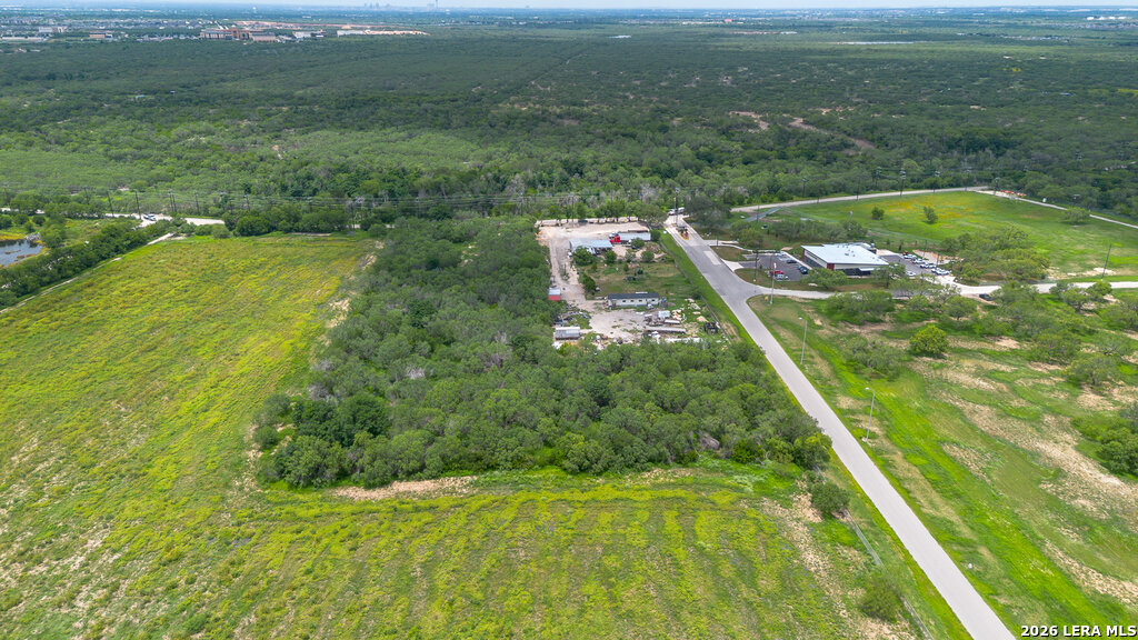 main property photo 10