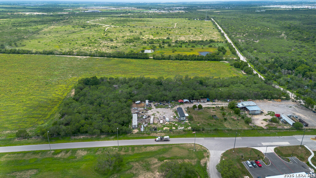 main property photo 11