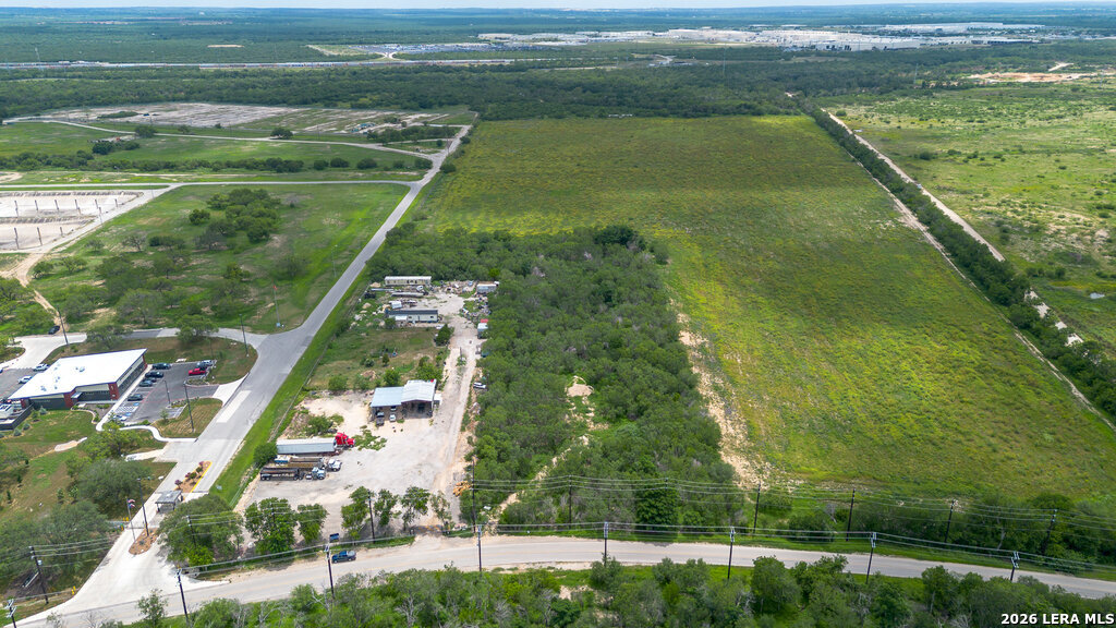 main property photo 4