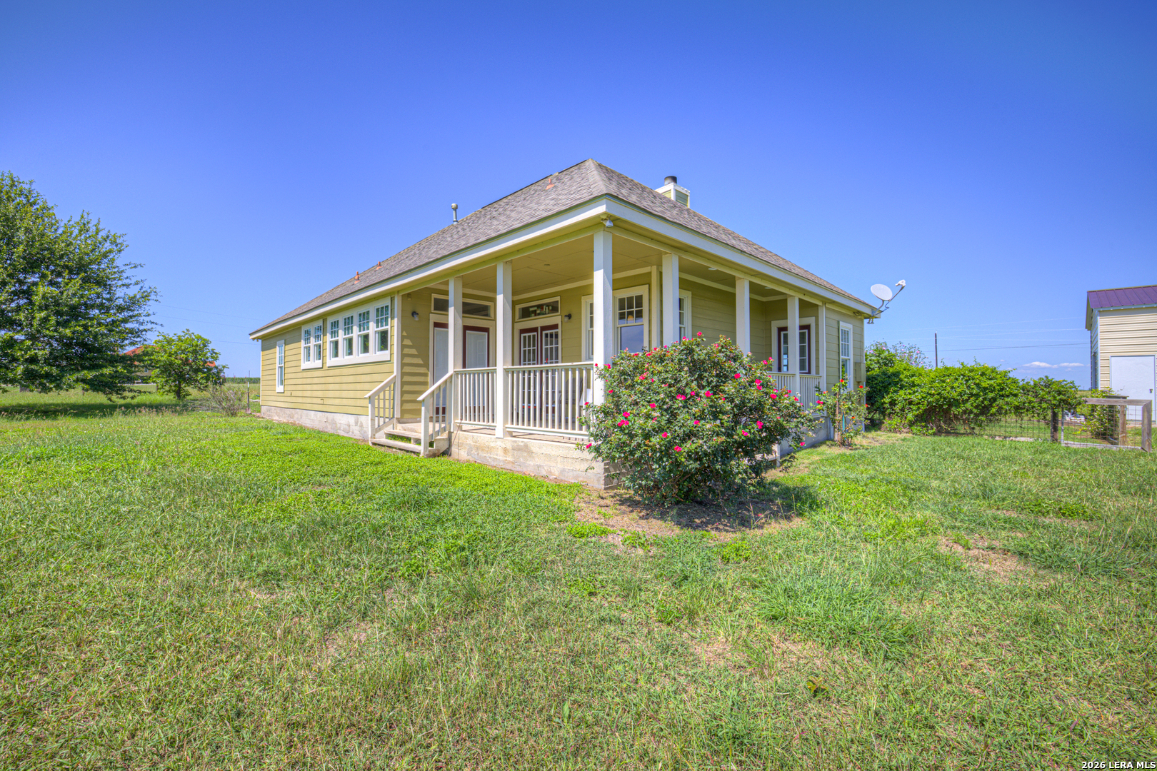 main property photo 4