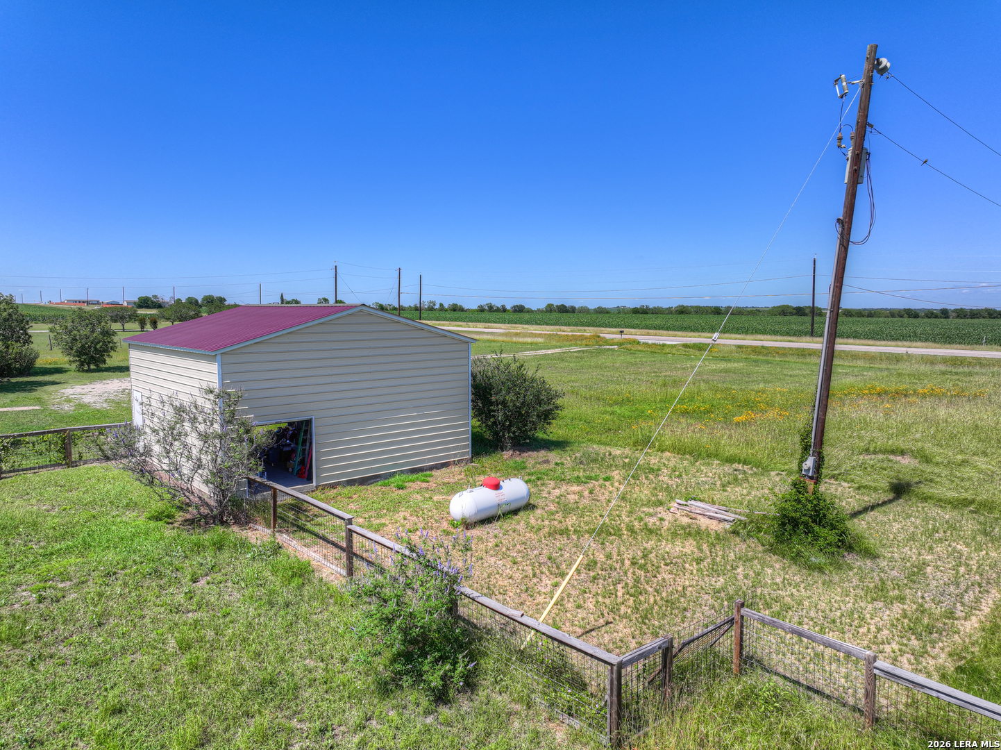 main property photo 44