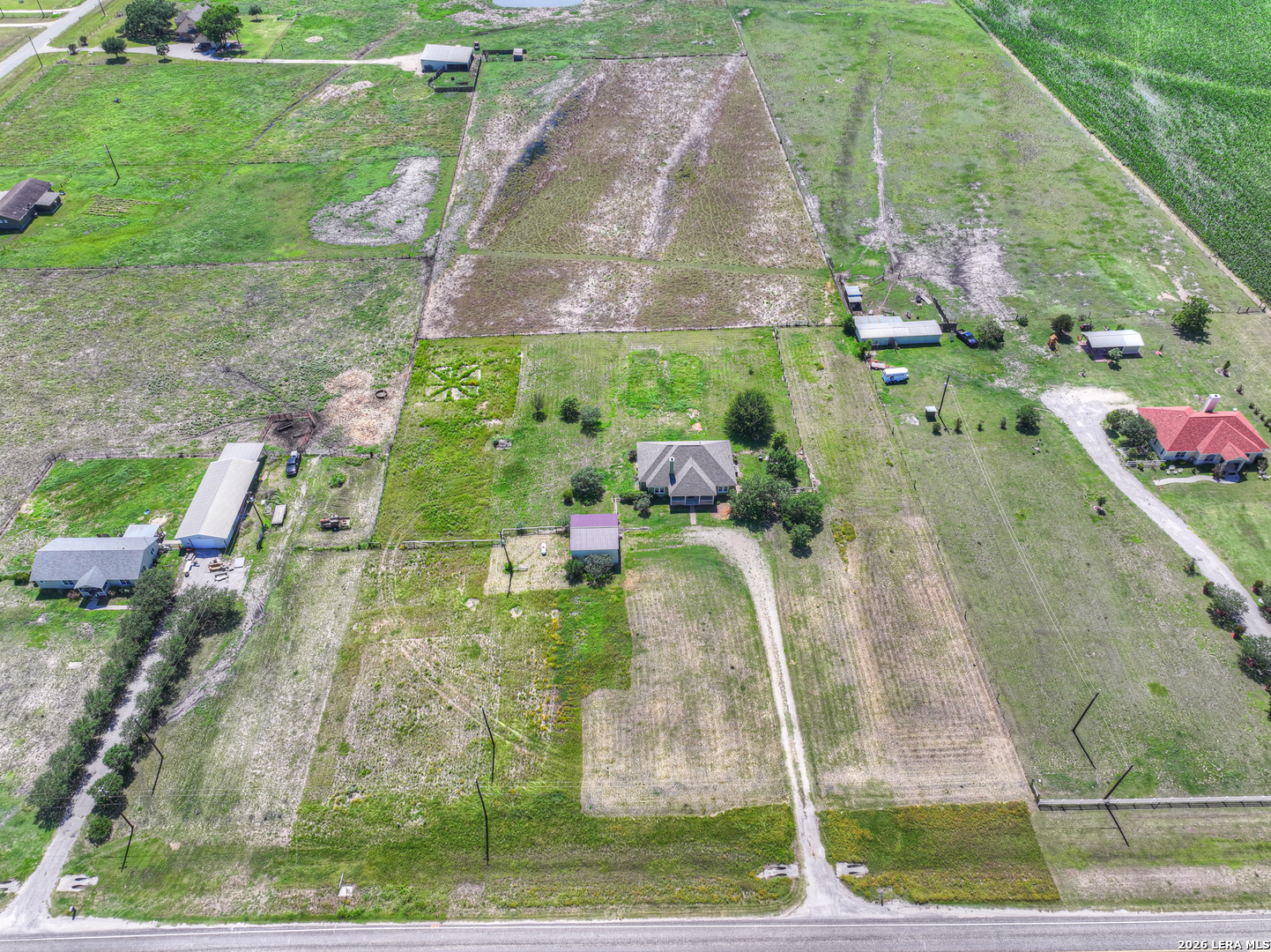 main property photo 6