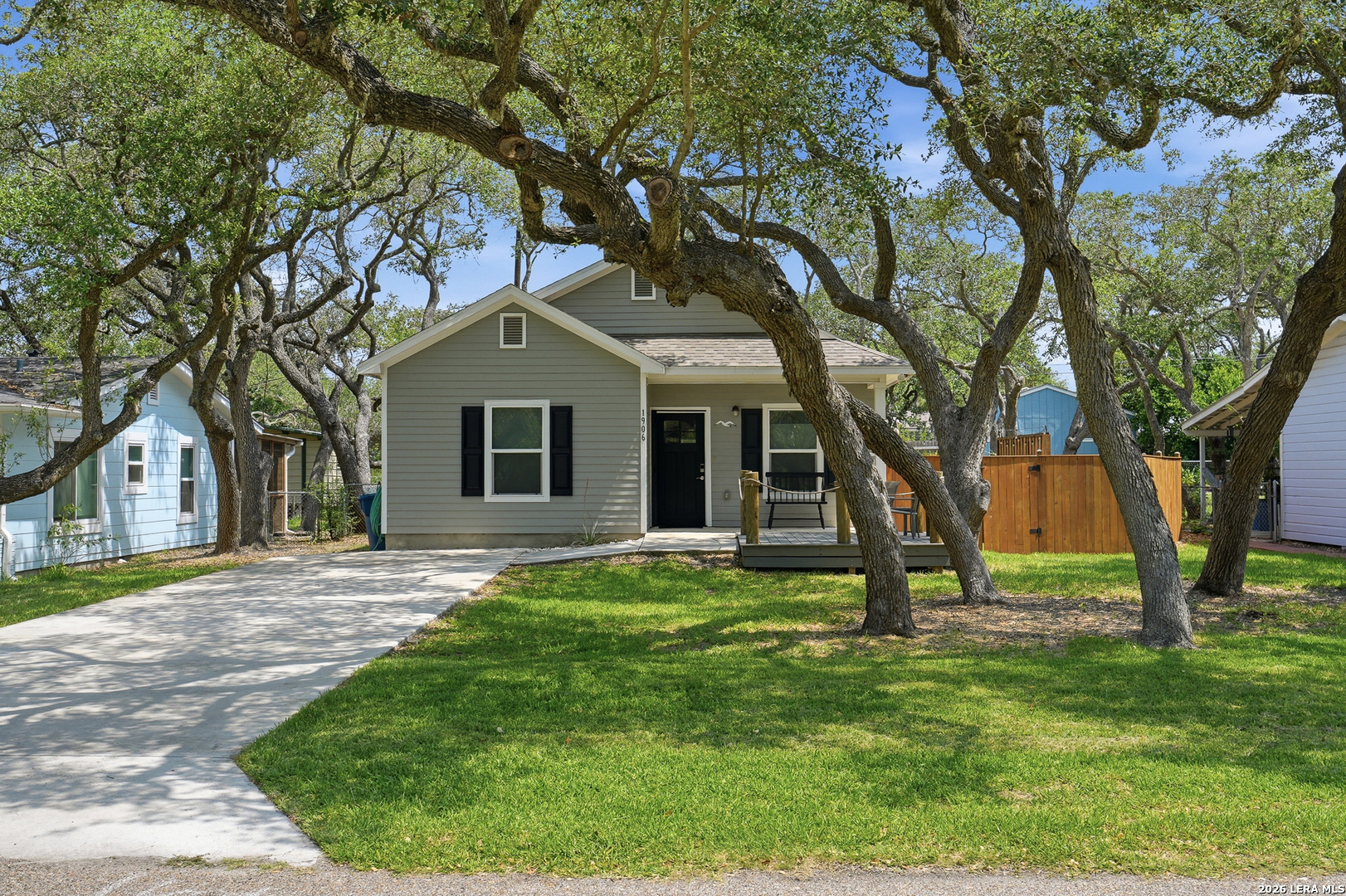 main property photo 4