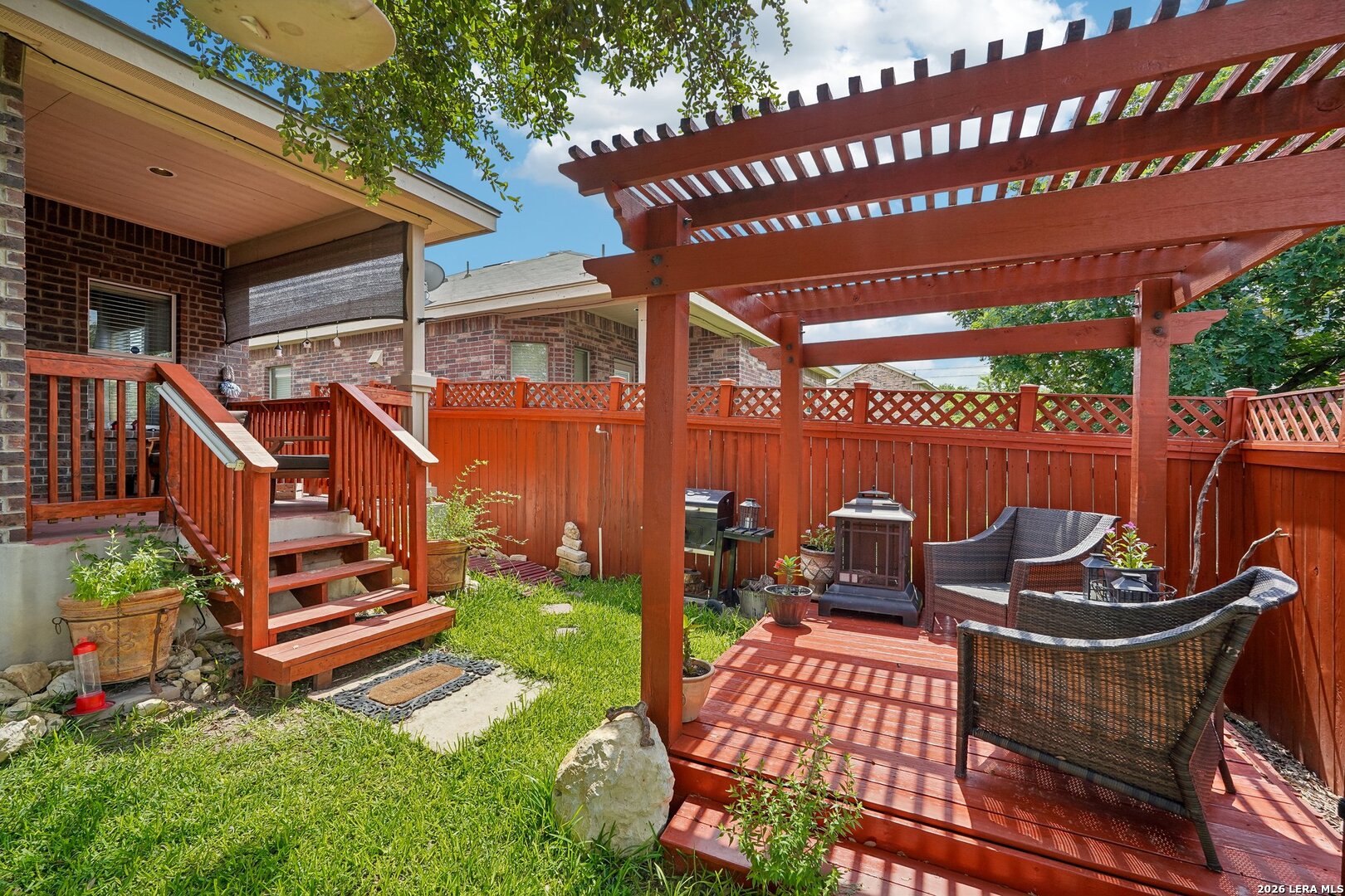 main property photo 40