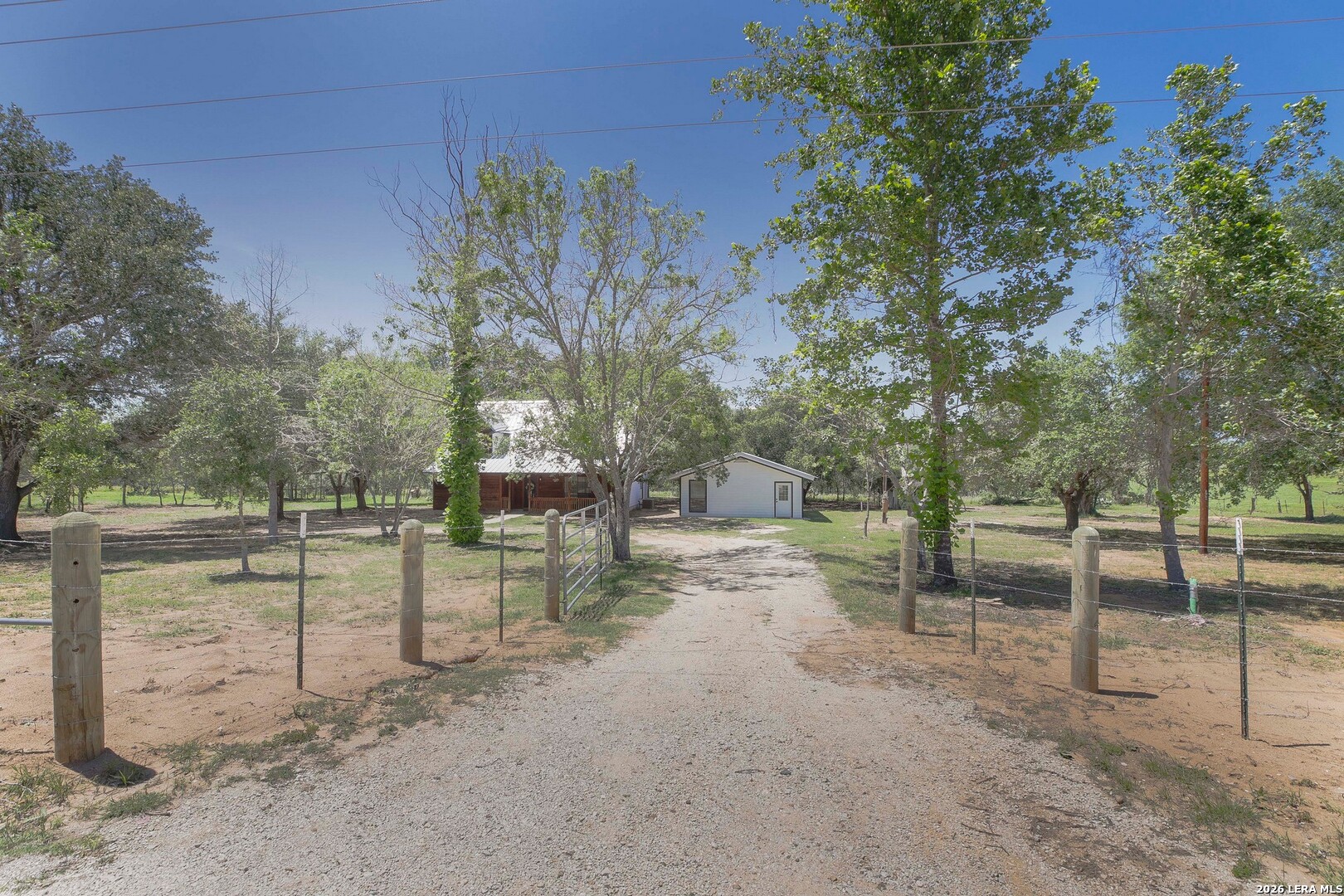 main property photo 35