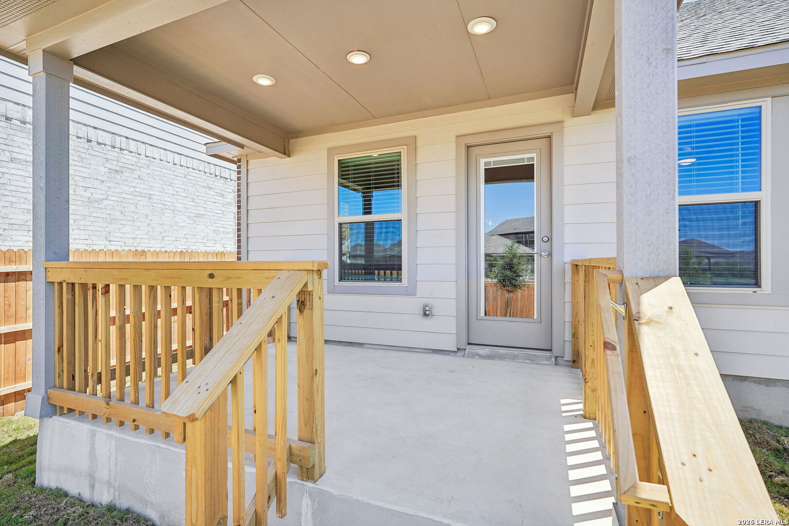 main property photo 41