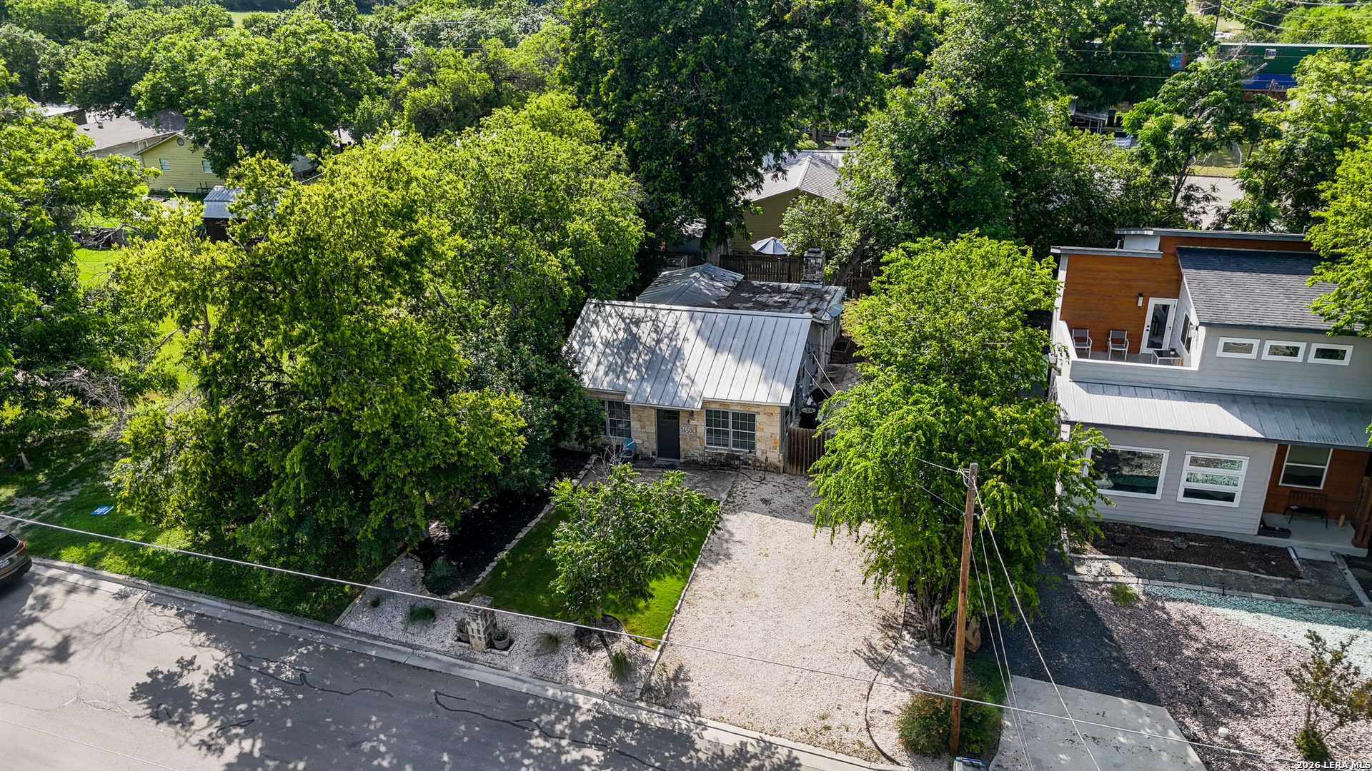 main property photo 36