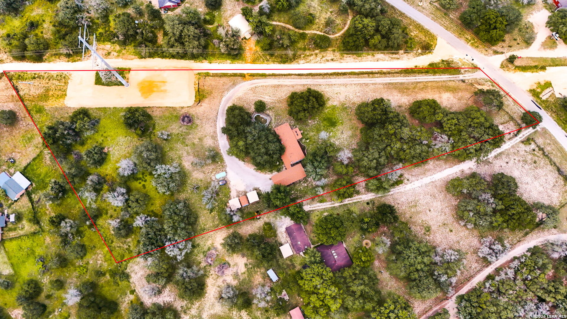 main property photo 30