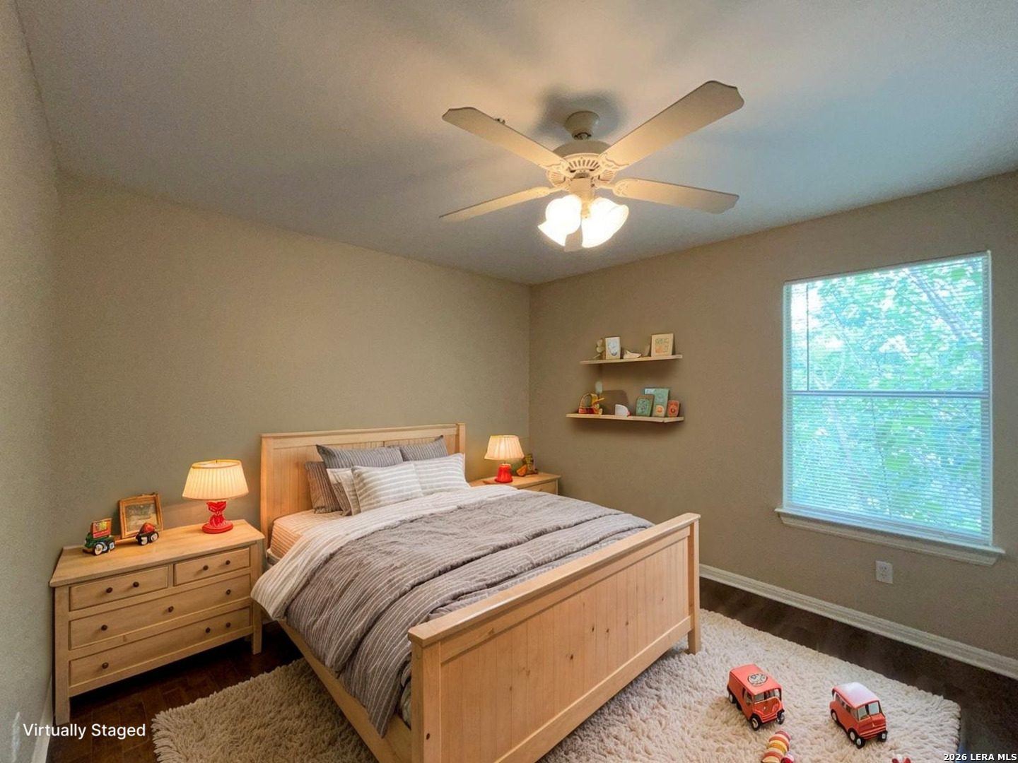 main property photo 5