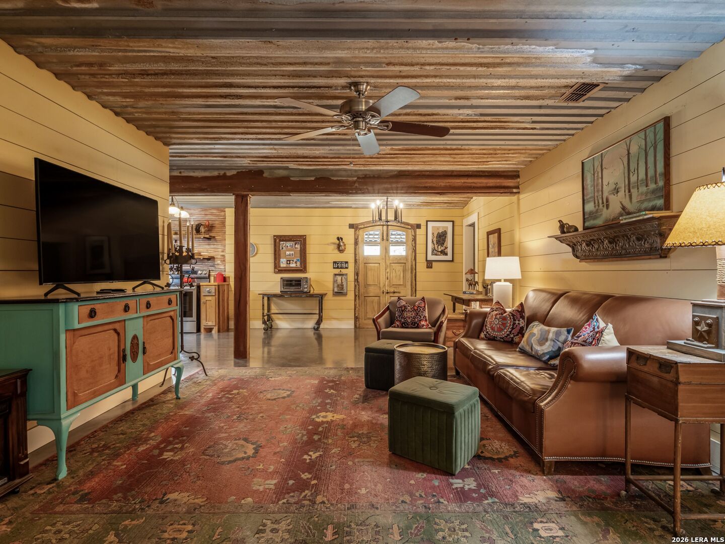 main property photo 11