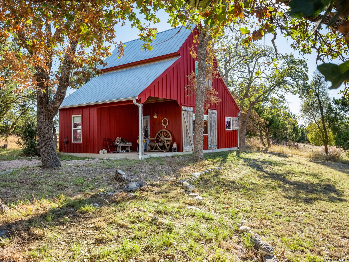 main property photo 17