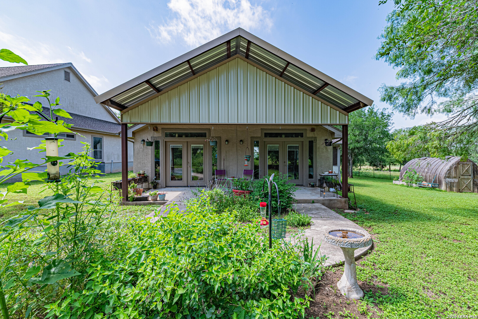 main property photo 32