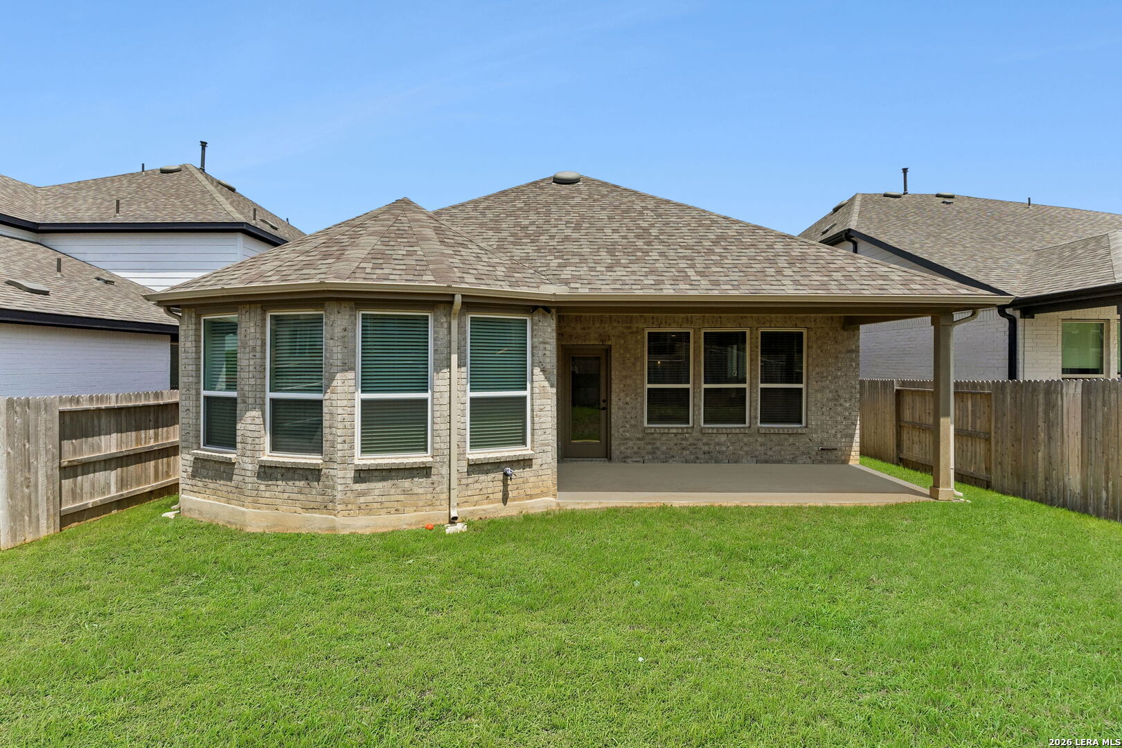 main property photo 22